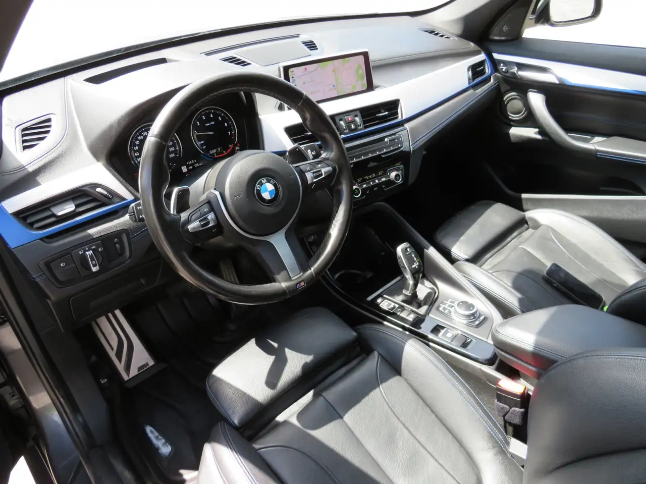 BMW X1 снимка BMW X1