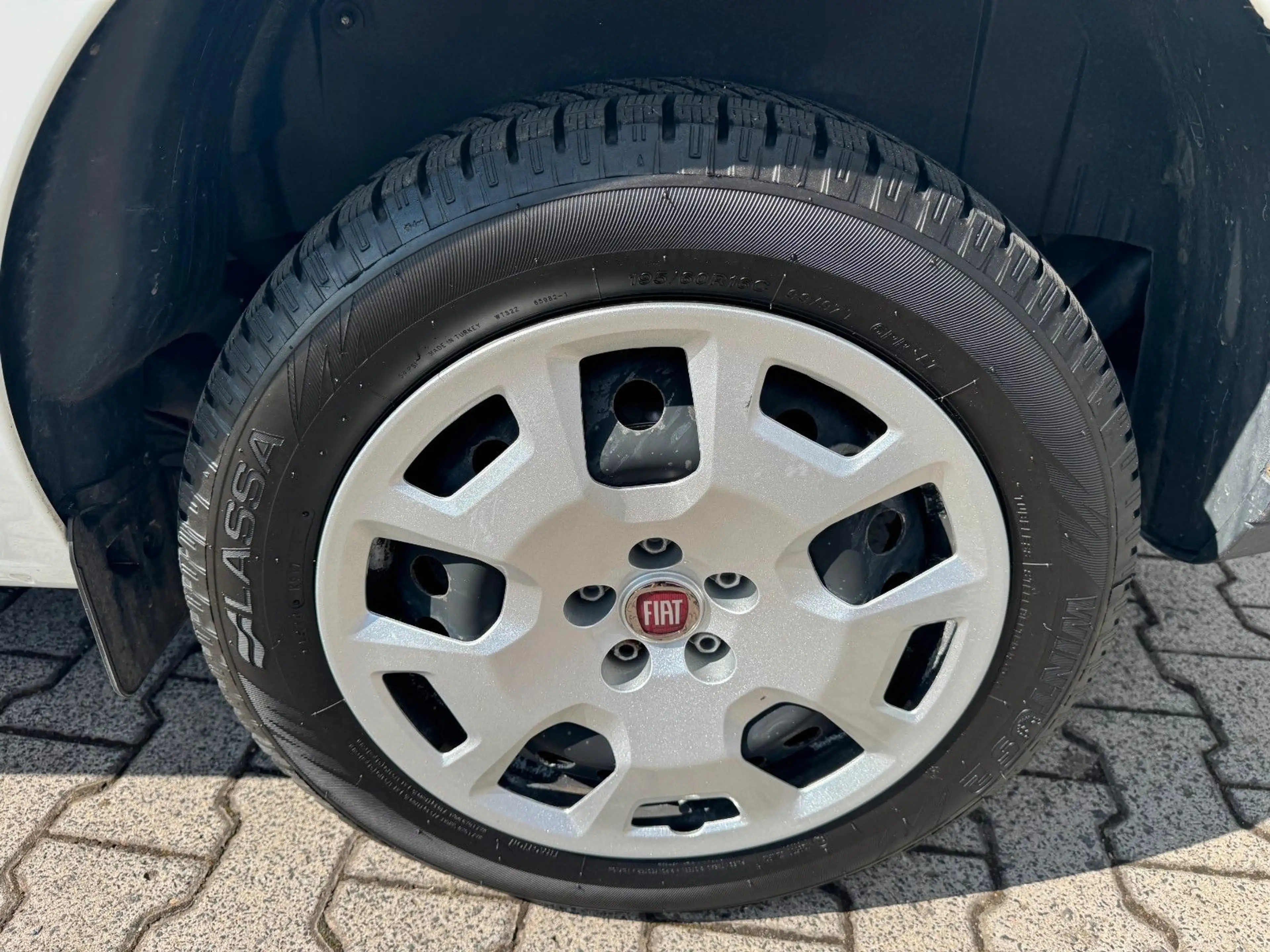 Fiat Doblo SX Kasten *Tempomat*Rückfahrkamera*DAB* — photo 4