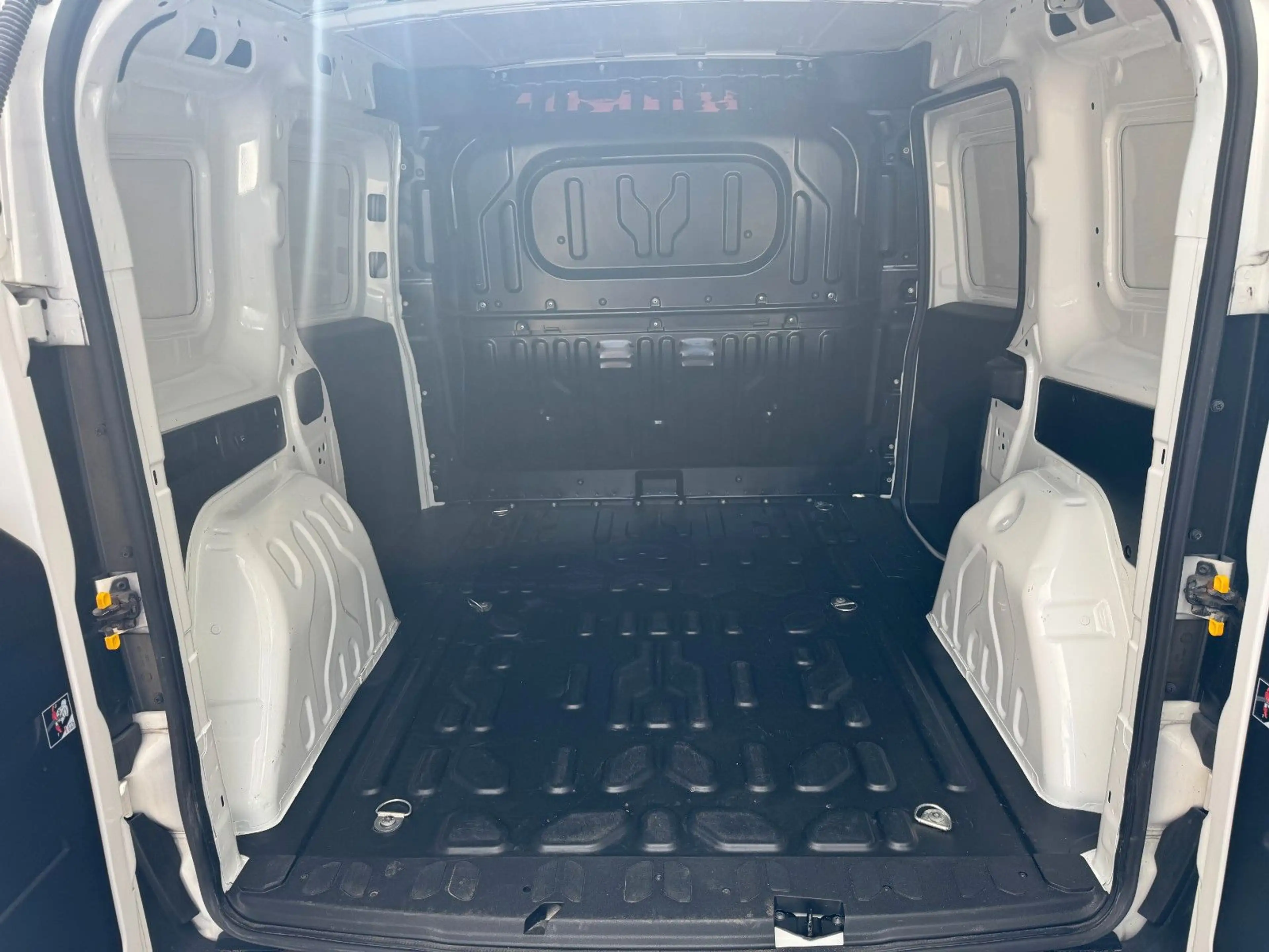 Fiat Doblo SX Kasten *Tempomat*Rückfahrkamera*DAB* — photo 7