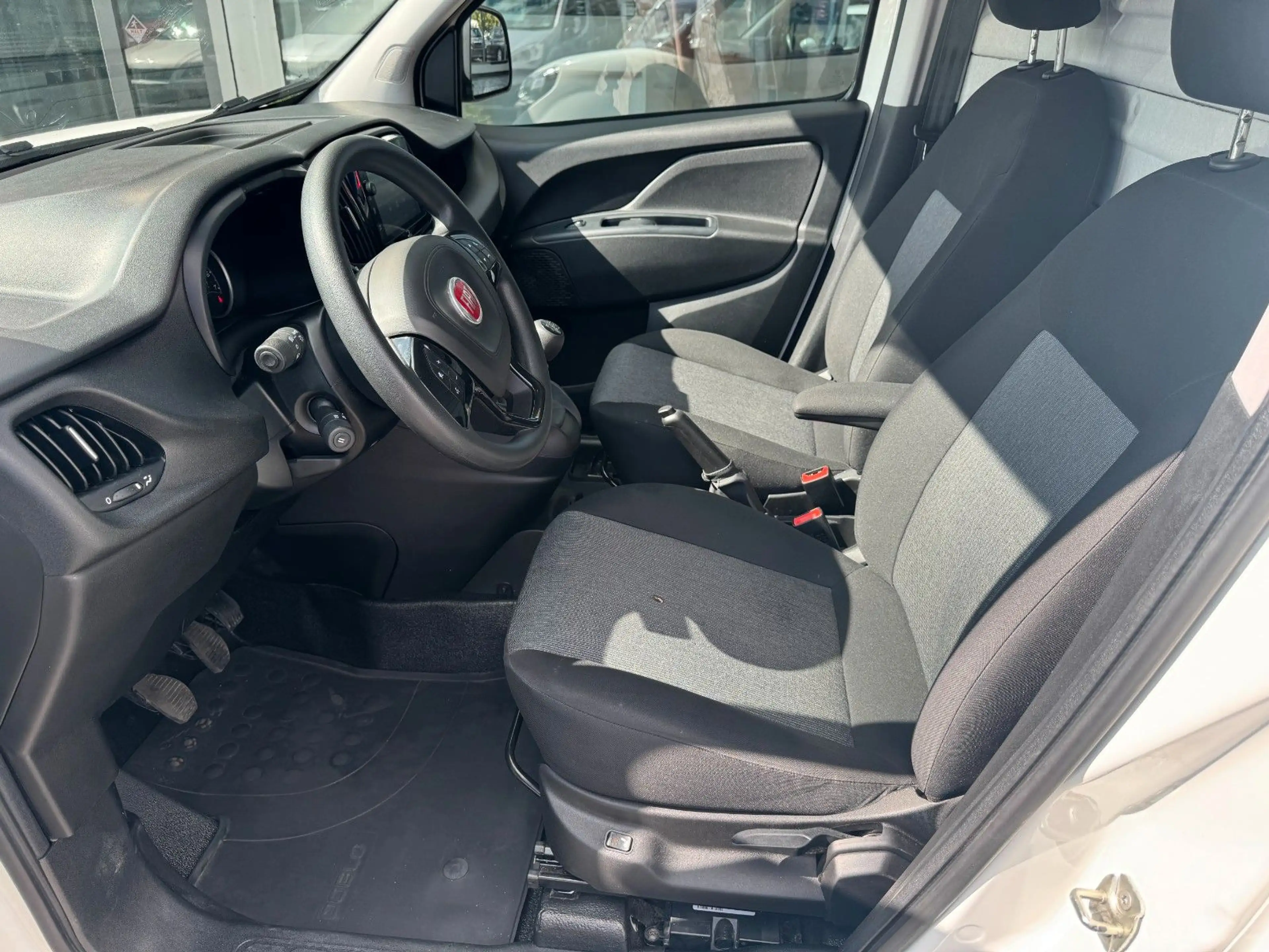 Fiat Doblo SX Kasten *Tempomat*Rückfahrkamera*DAB* — photo 16