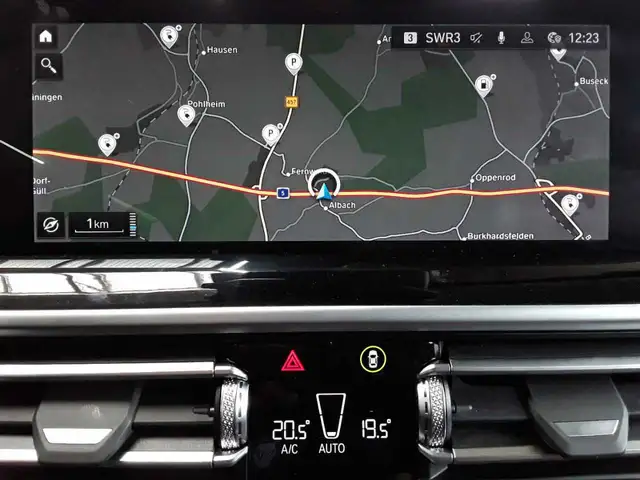 BMW X3 view 12