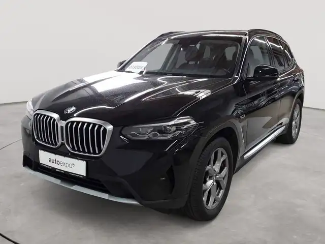 BMW X3 view 2