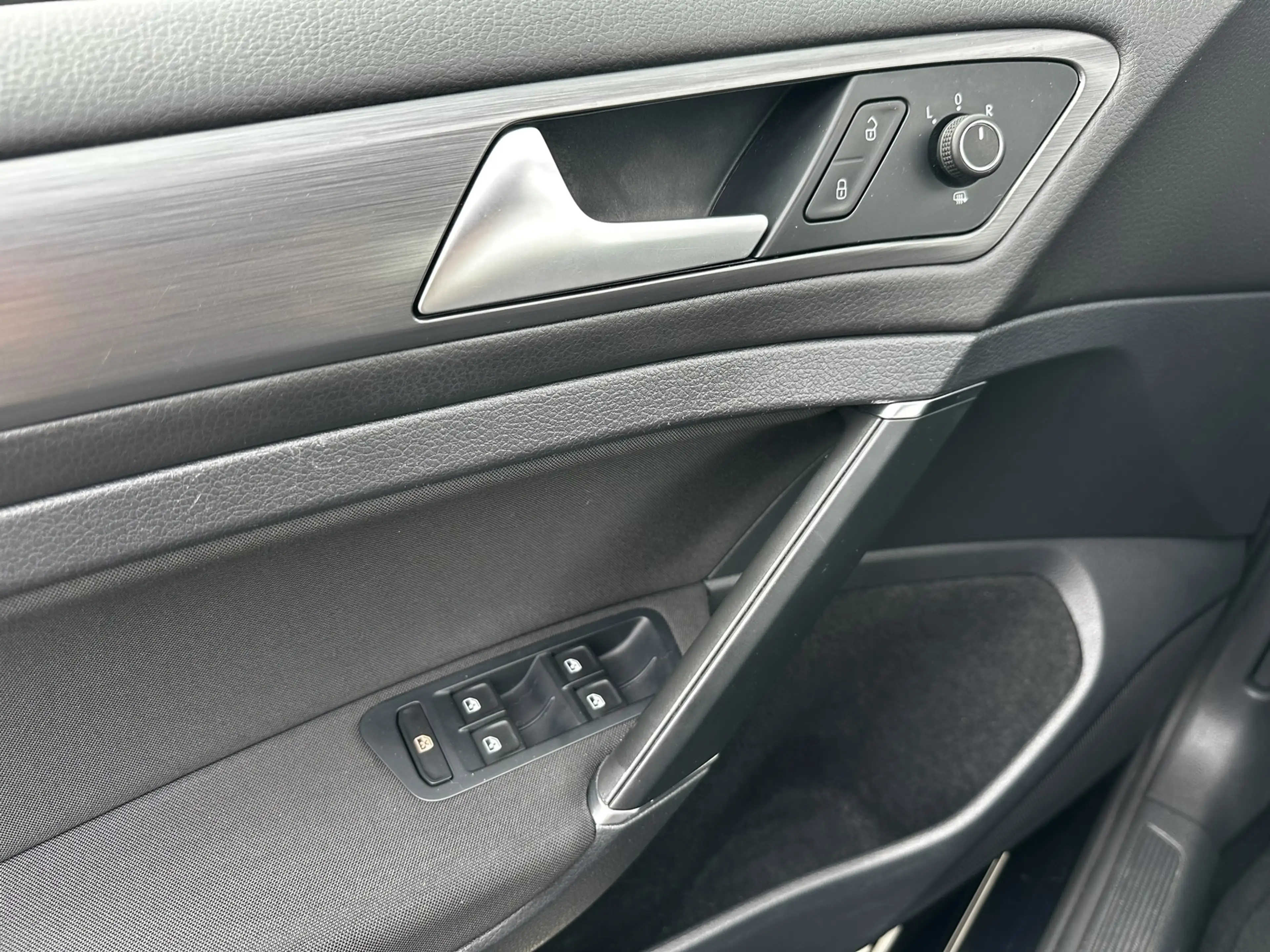 Volkswagen Golf 1.0 TSI Comfortline DSG | Cruise Control | Climate — photo 15