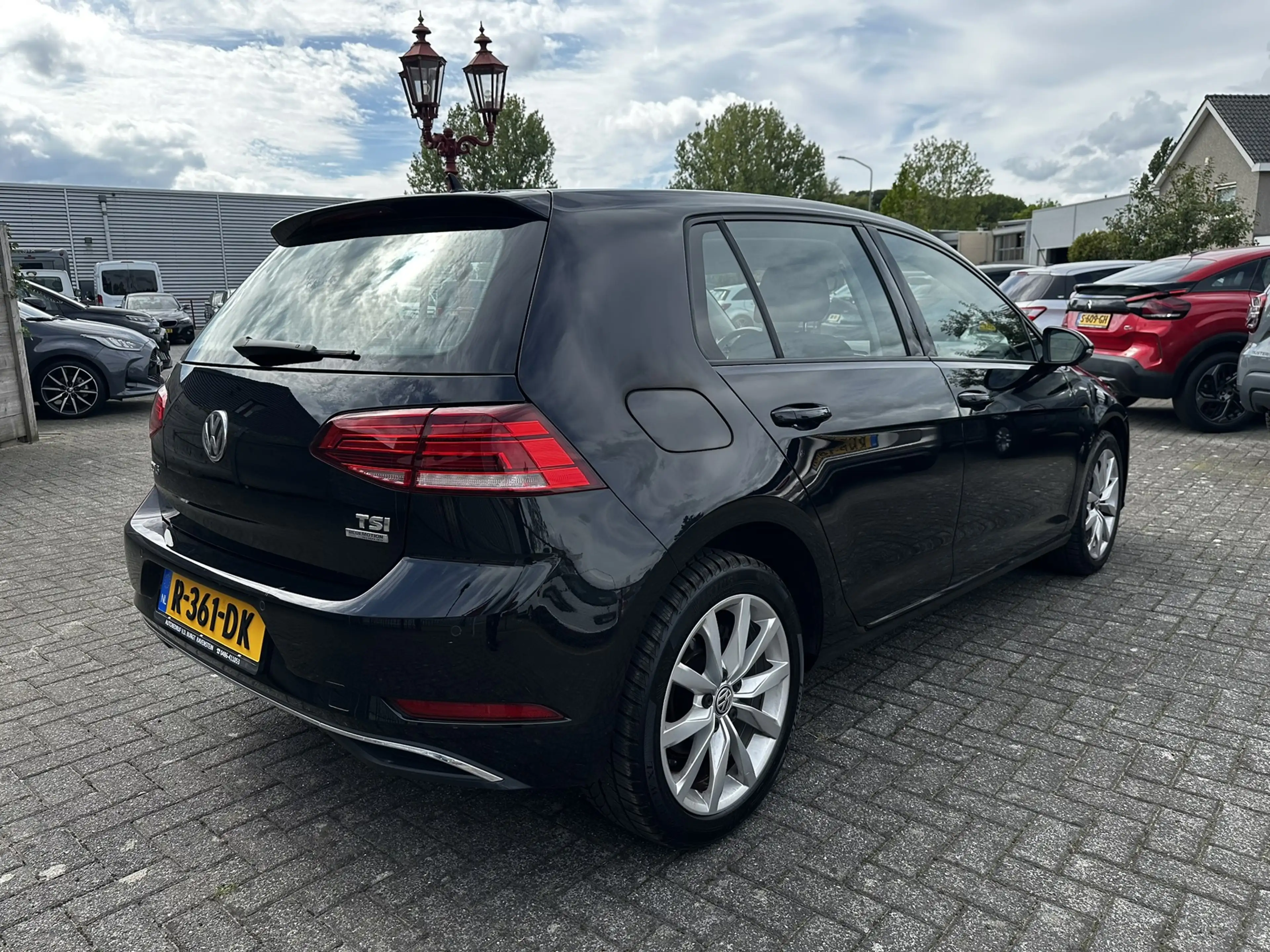 Volkswagen Golf 1.0 TSI Comfortline DSG | Cruise Control | Climate — photo 3