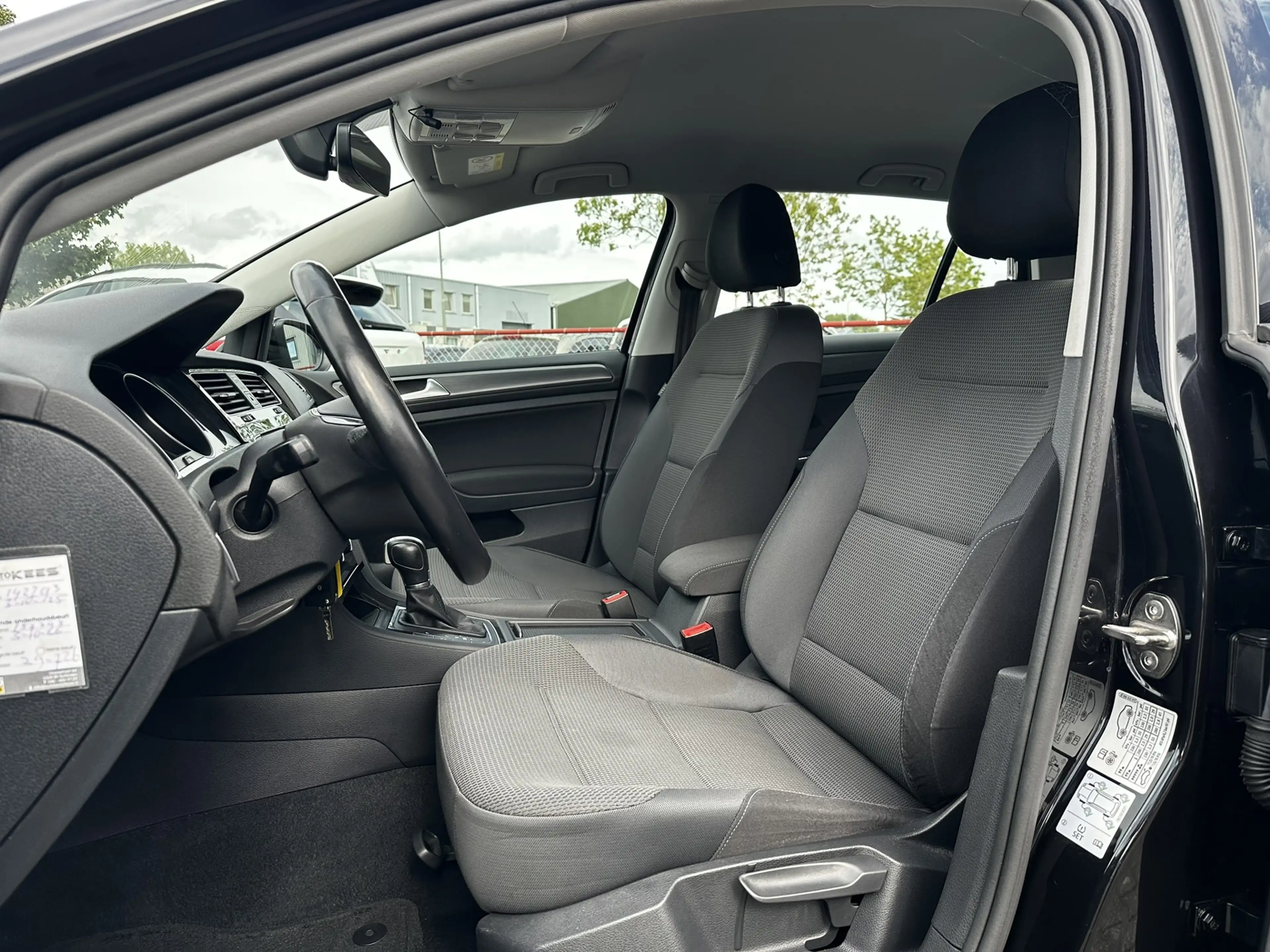 Volkswagen Golf 1.0 TSI Comfortline DSG | Cruise Control | Climate — photo 9