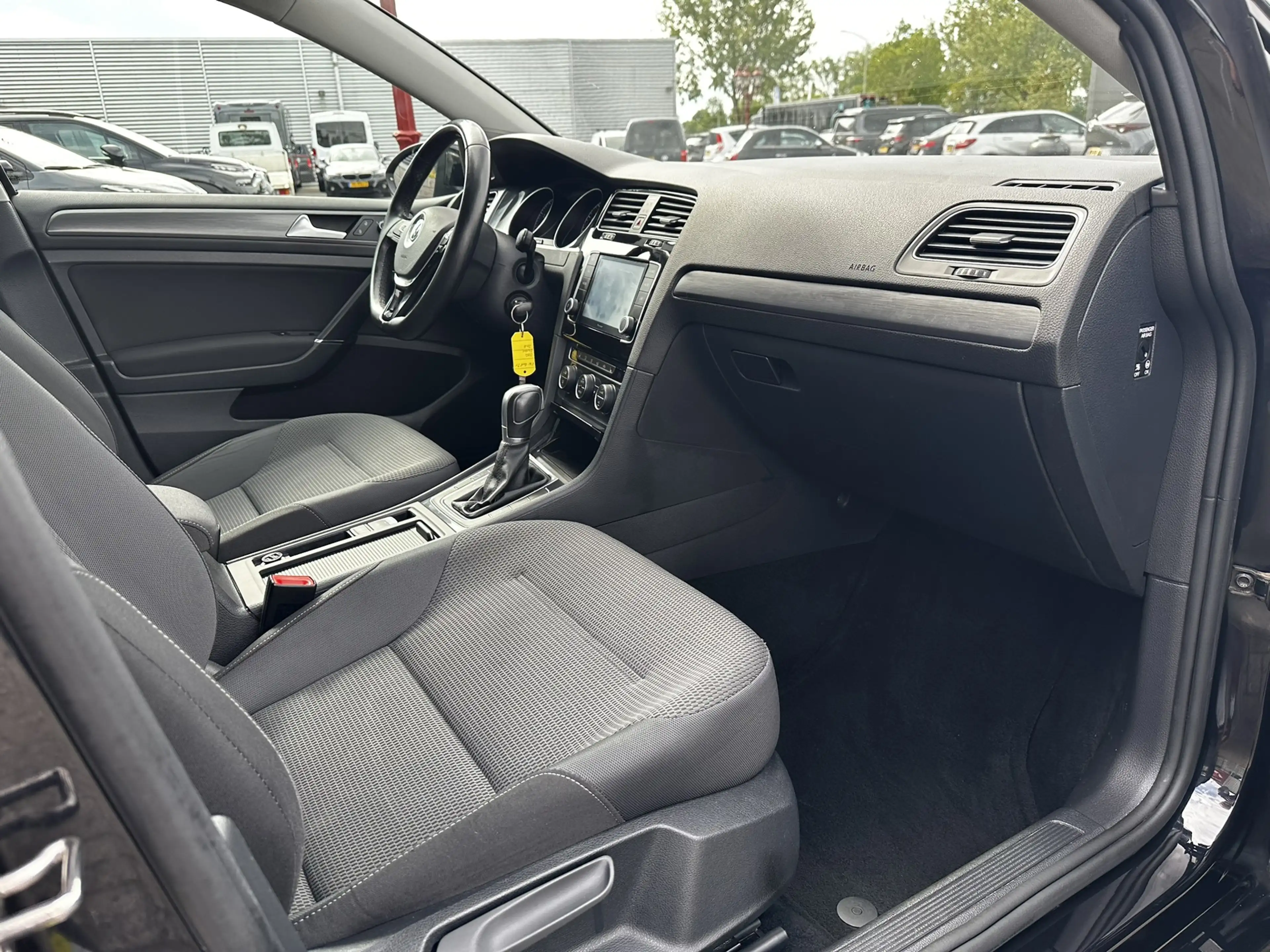 Volkswagen Golf 1.0 TSI Comfortline DSG | Cruise Control | Climate — photo 14