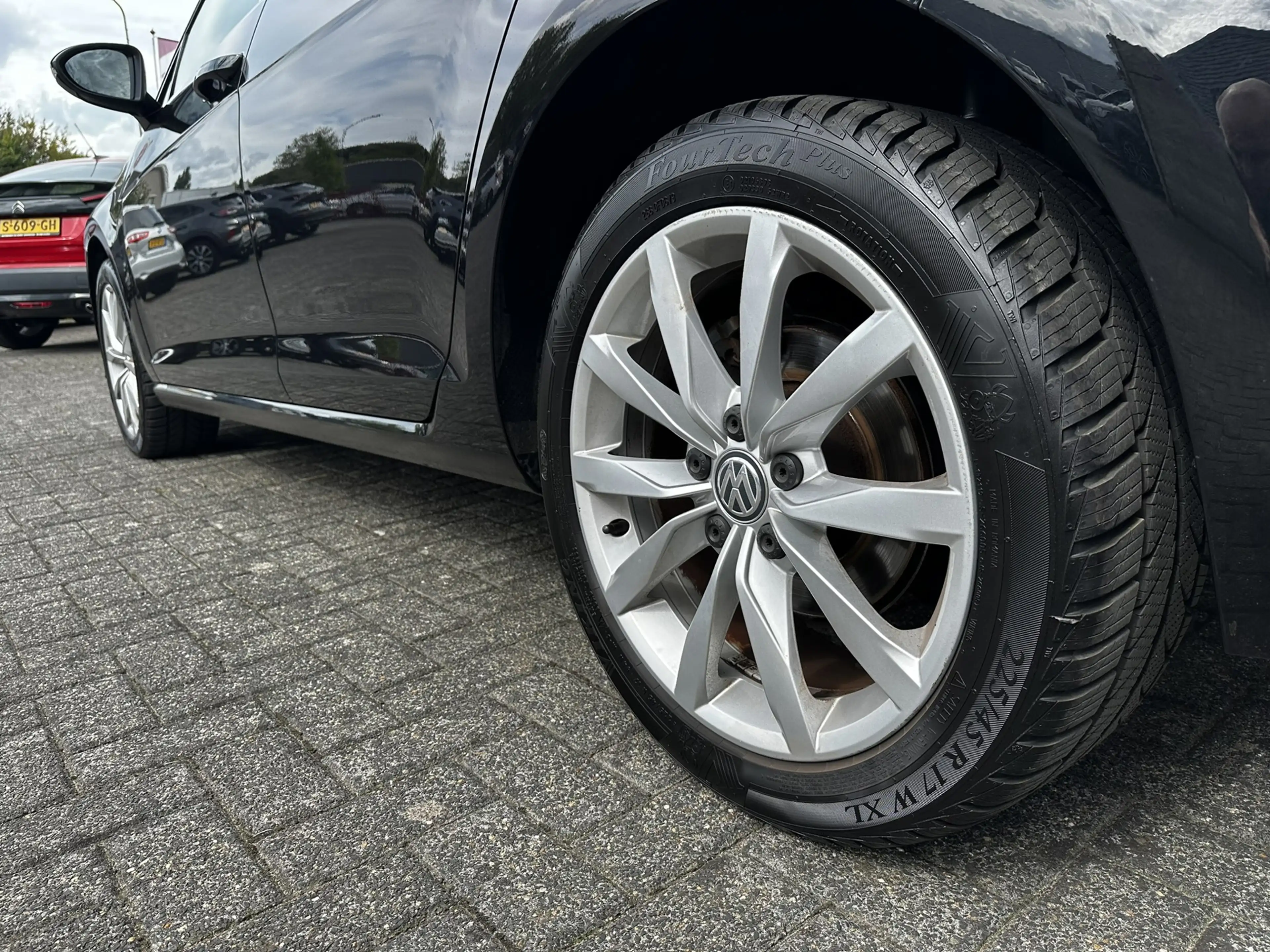 Volkswagen Golf 1.0 TSI Comfortline DSG | Cruise Control | Climate — photo 6