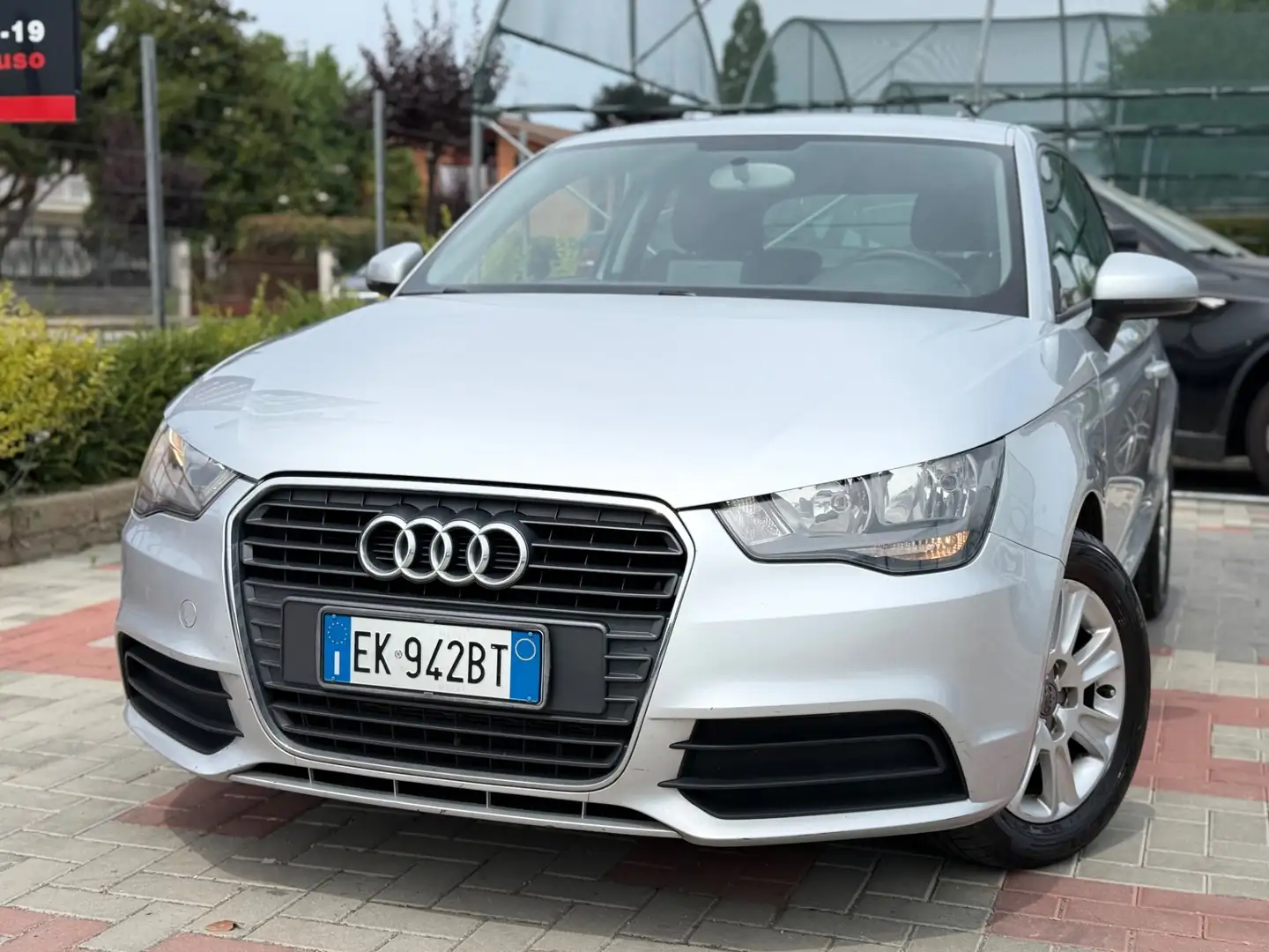 Audi A1 SPB 1.4 TFSI Ambition Grau - 1
