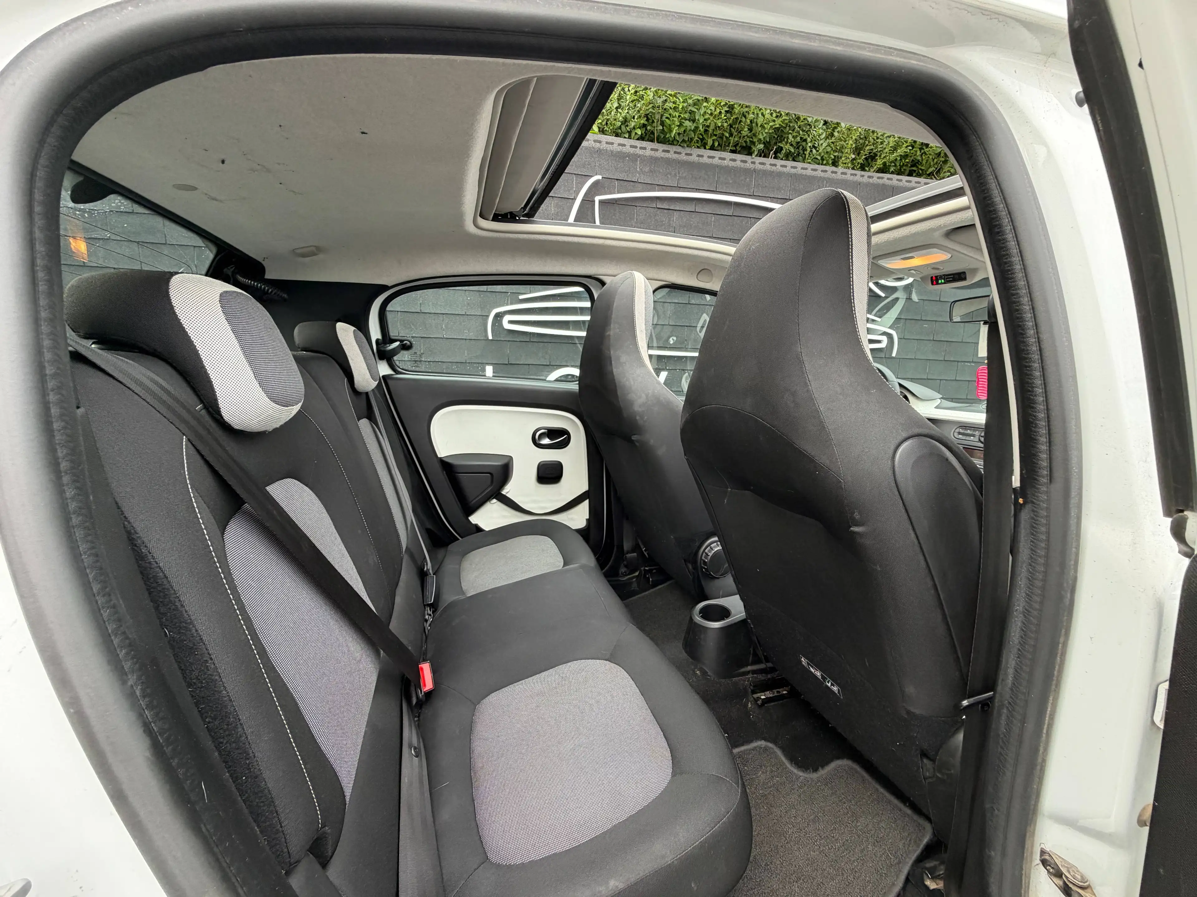Renault Twingo 1.0i+CABRIOLET+EURO 6B — photo 13