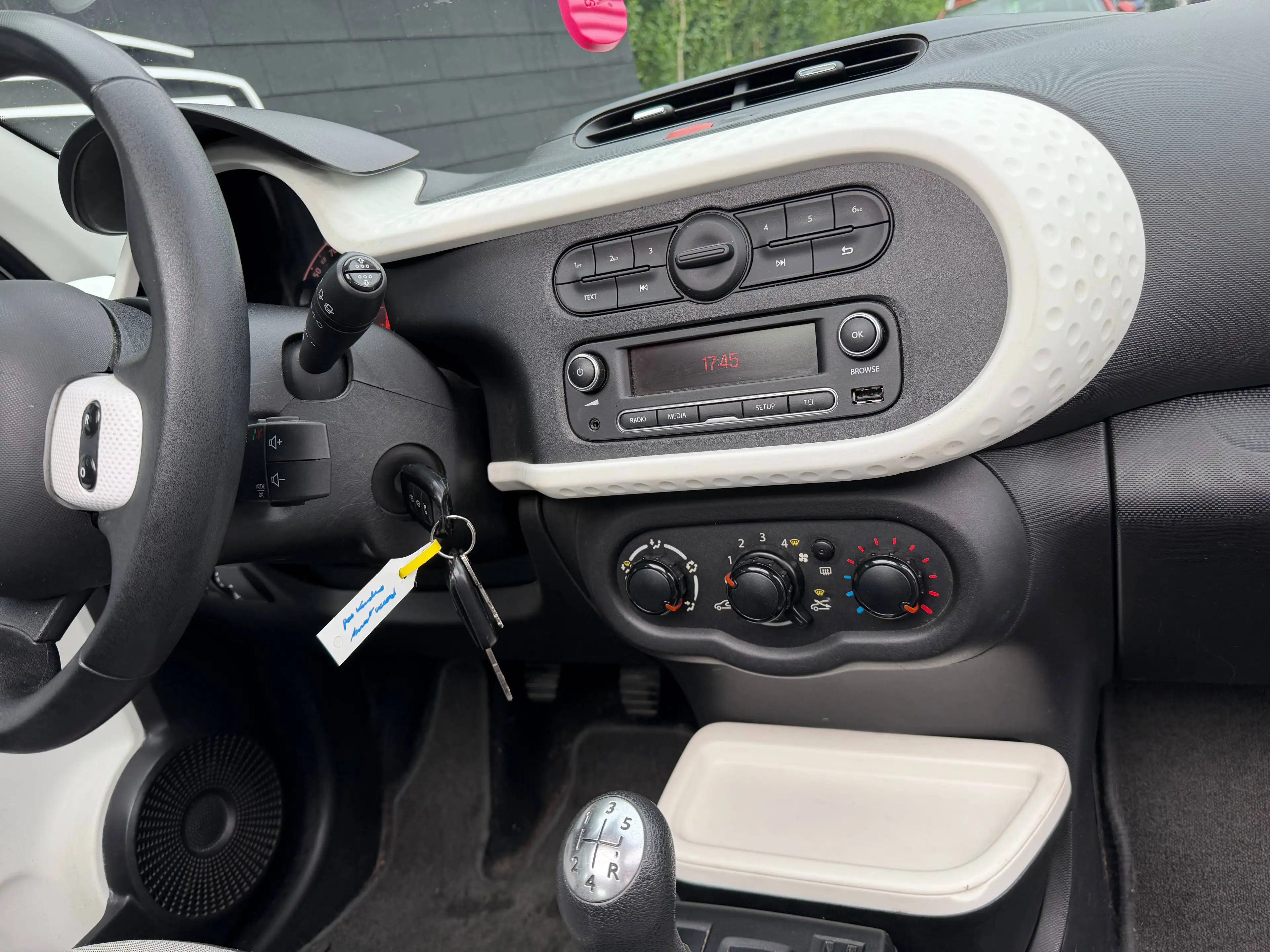 Renault Twingo 1.0i+CABRIOLET+EURO 6B — photo 10