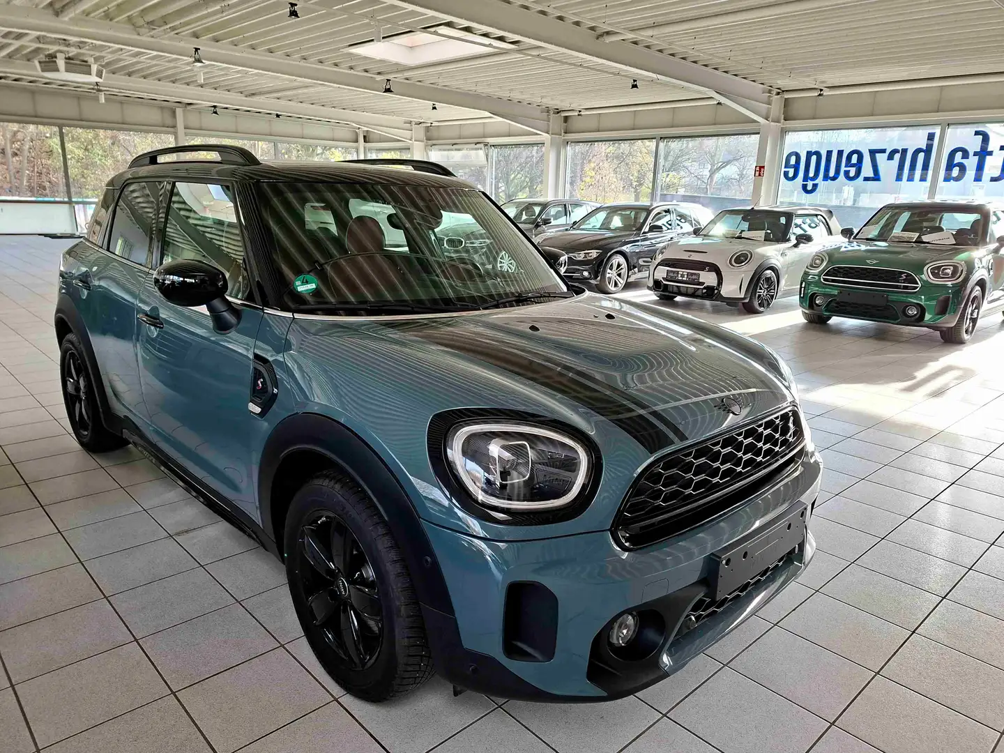 MINI Countryman S All4 Cooper S Countryman All4 SportAut Nav Dach HuD Tri Grün - 2