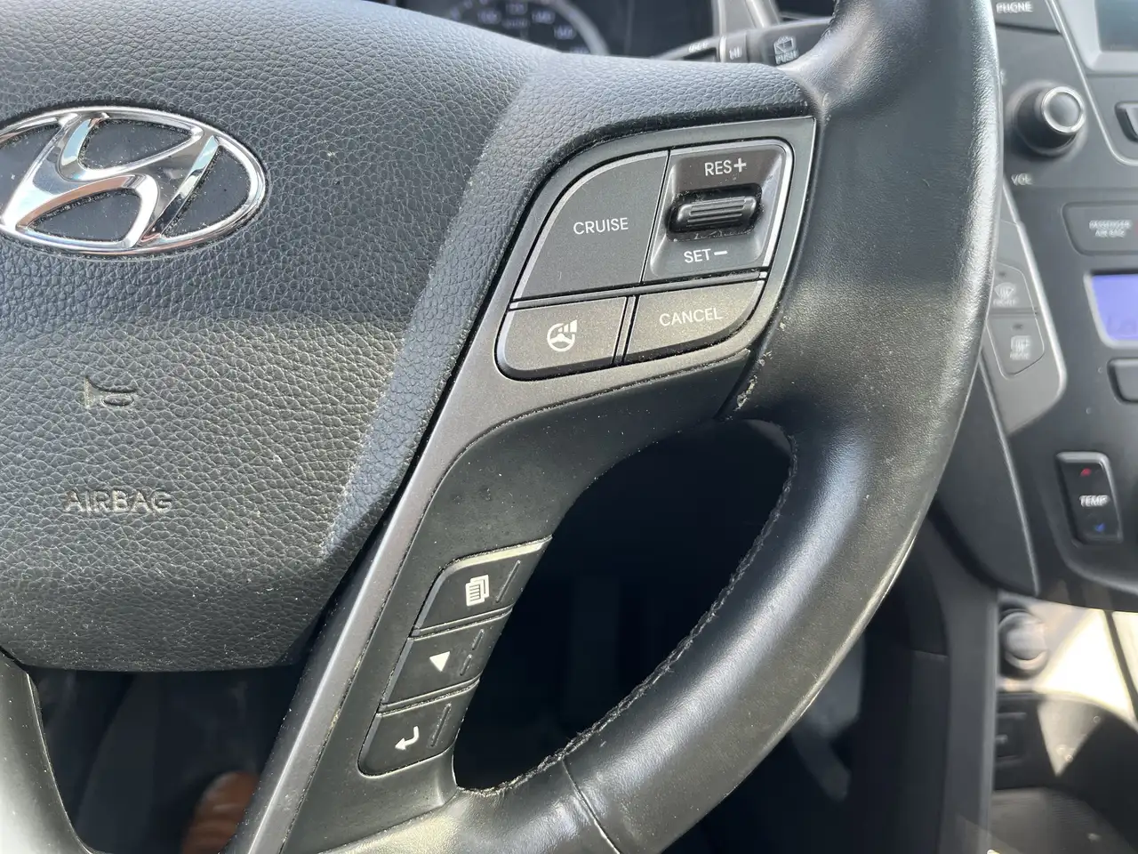 Hyundai SANTA FE снимка Hyundai SANTA FE