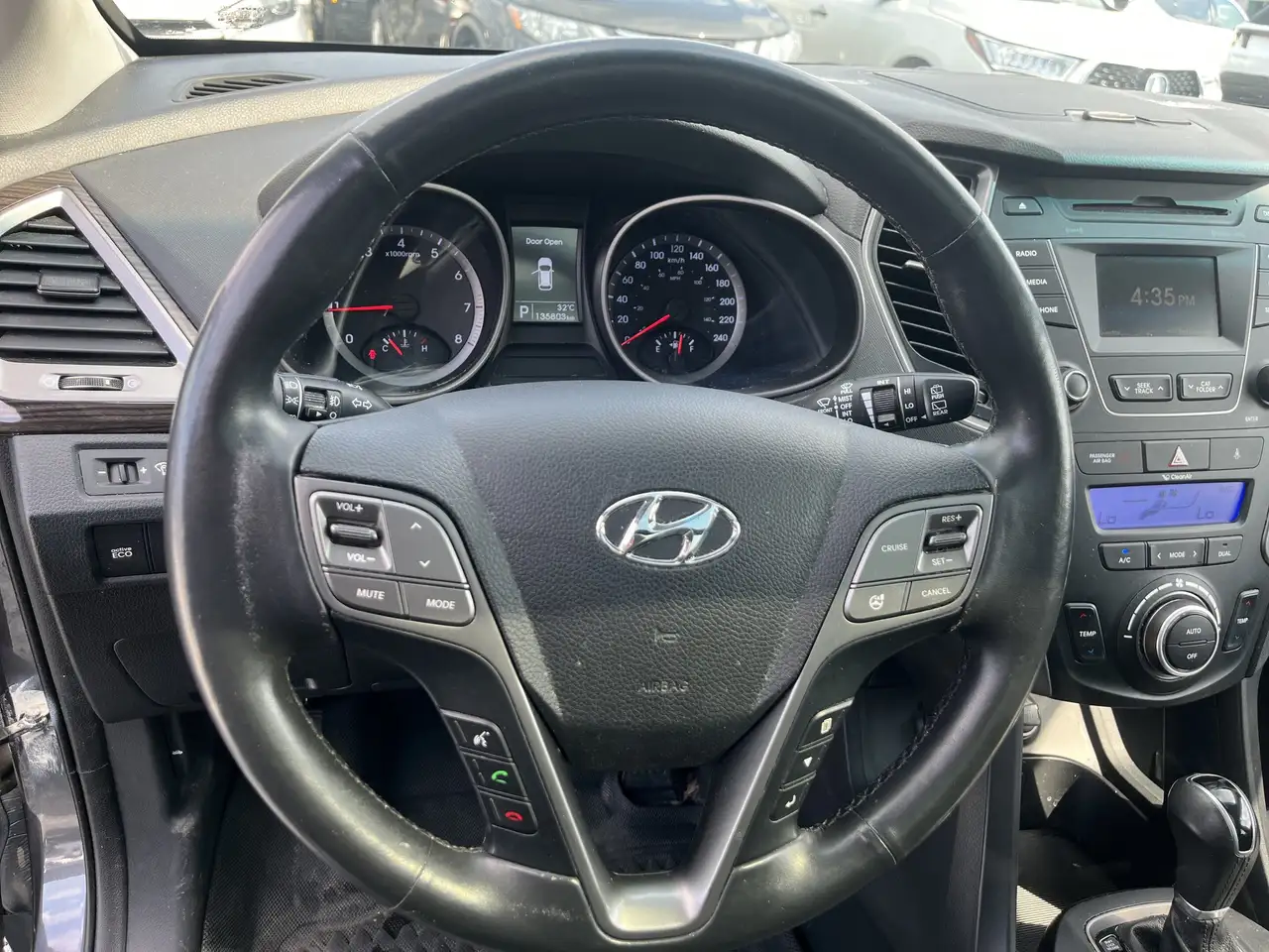 Hyundai SANTA FE снимка Hyundai SANTA FE
