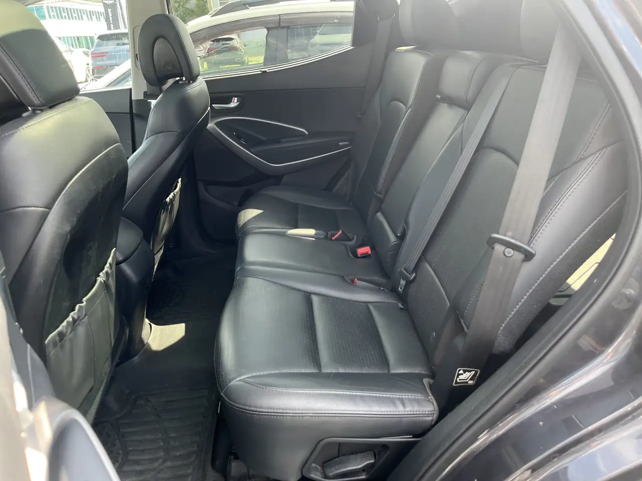 Hyundai SANTA FE снимка Hyundai SANTA FE