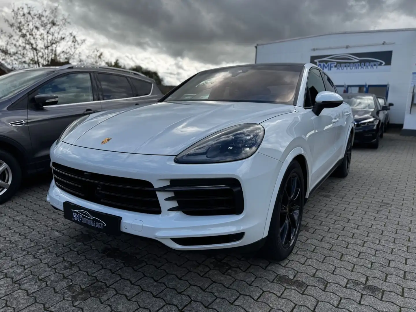 Porsche Cayenne S Coupe Sportauspuff Sport Chrono Paket Weiß - 2