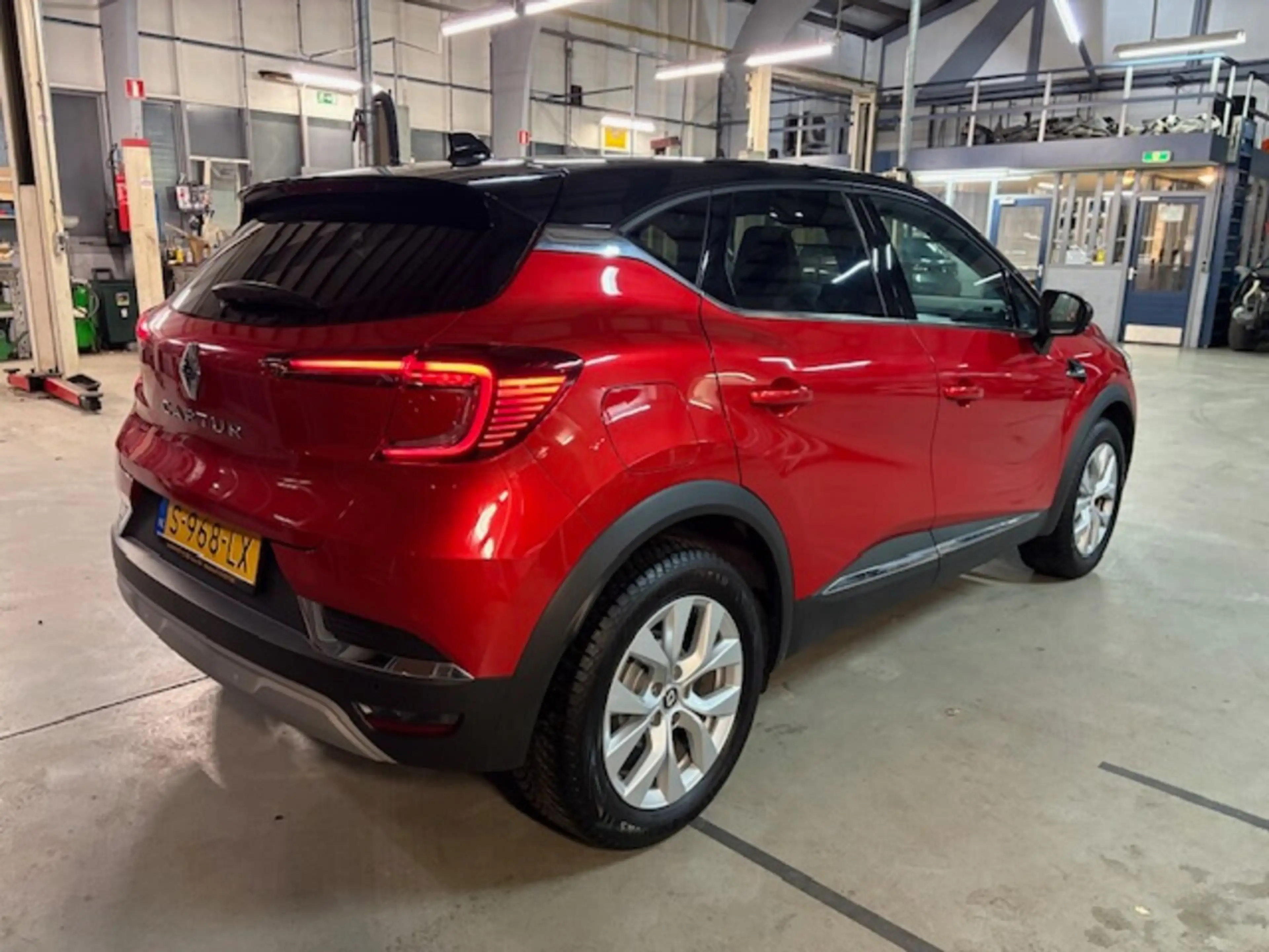 Renault Captur 1.0 TCe 90 Intens | Two Tone lak | Apple carplay / — photo 7