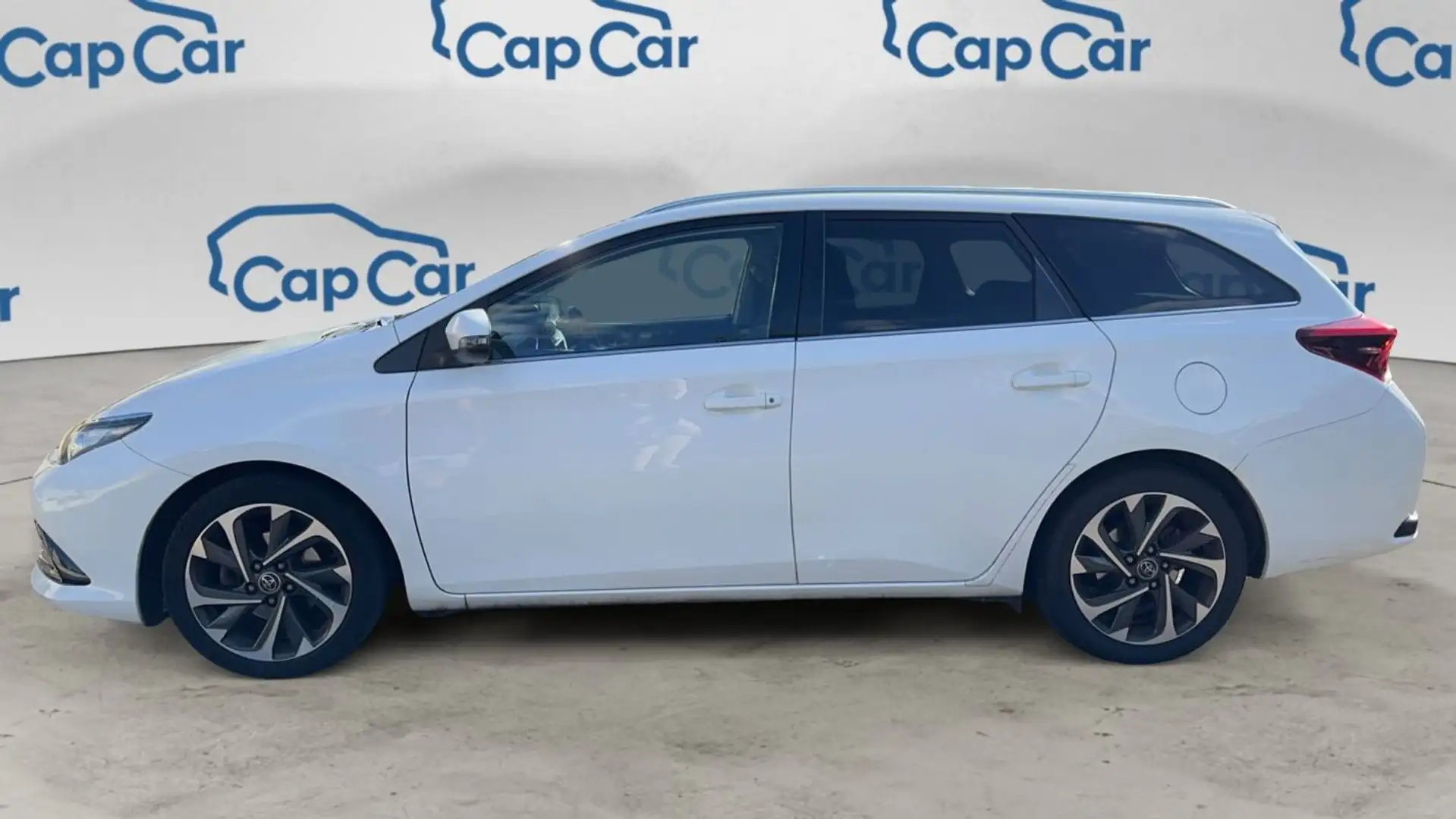 Toyota Auris Wagon 1.6 D-4D 112 Business Blanc - 2
