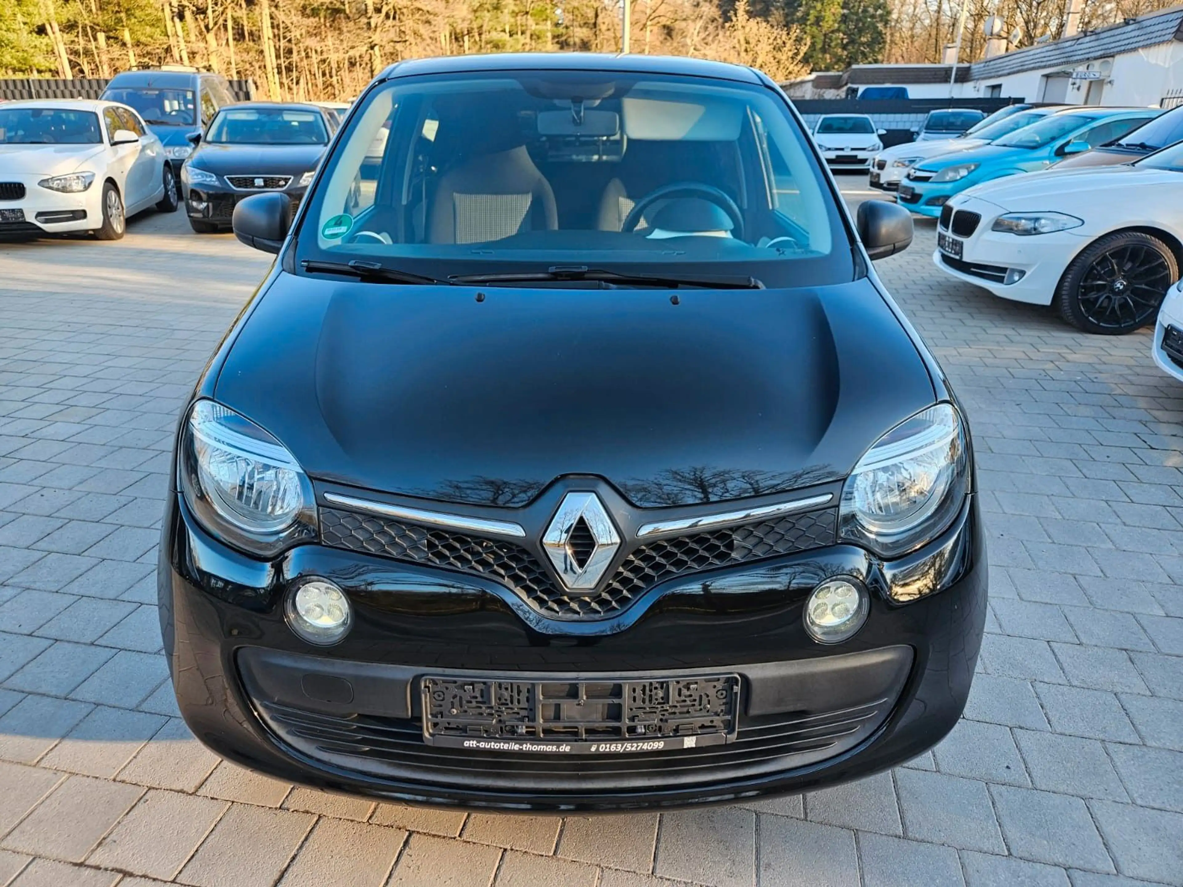 Renault Twingo Life — photo 8
