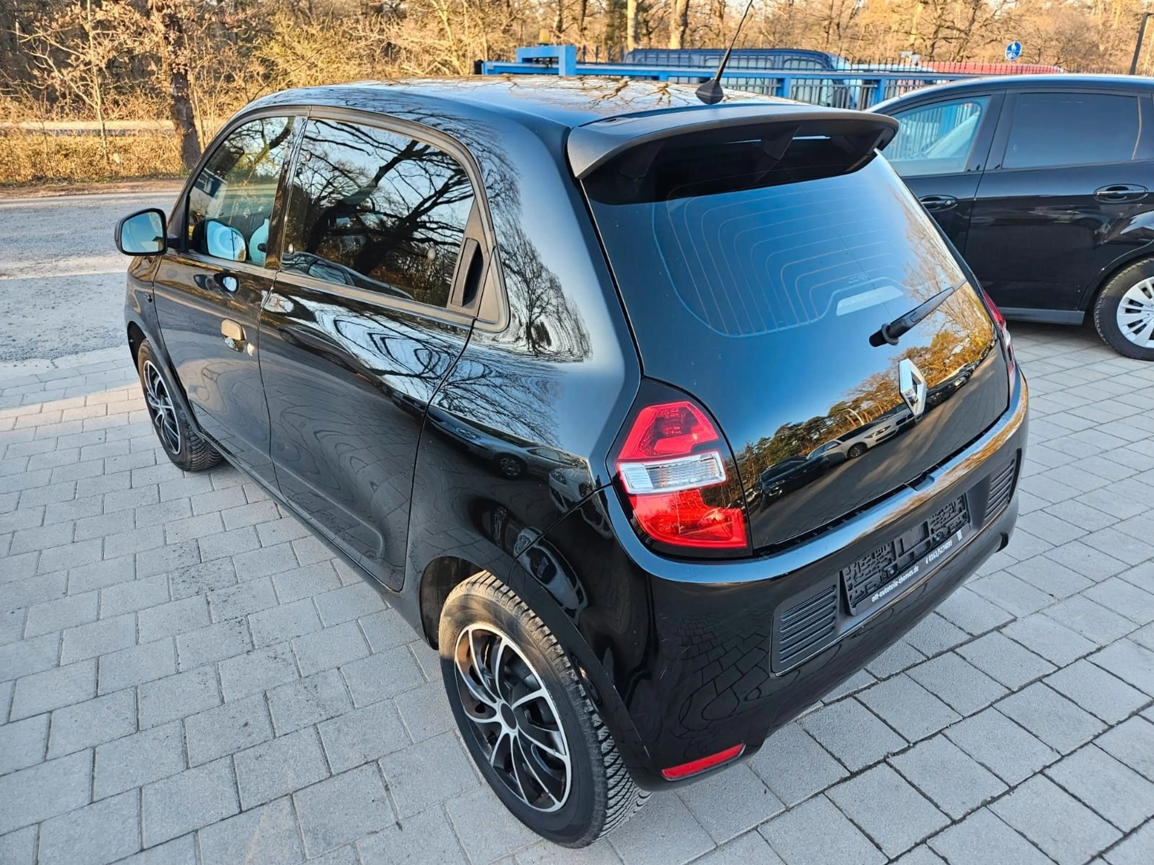 Renault Twingo Life — photo 3