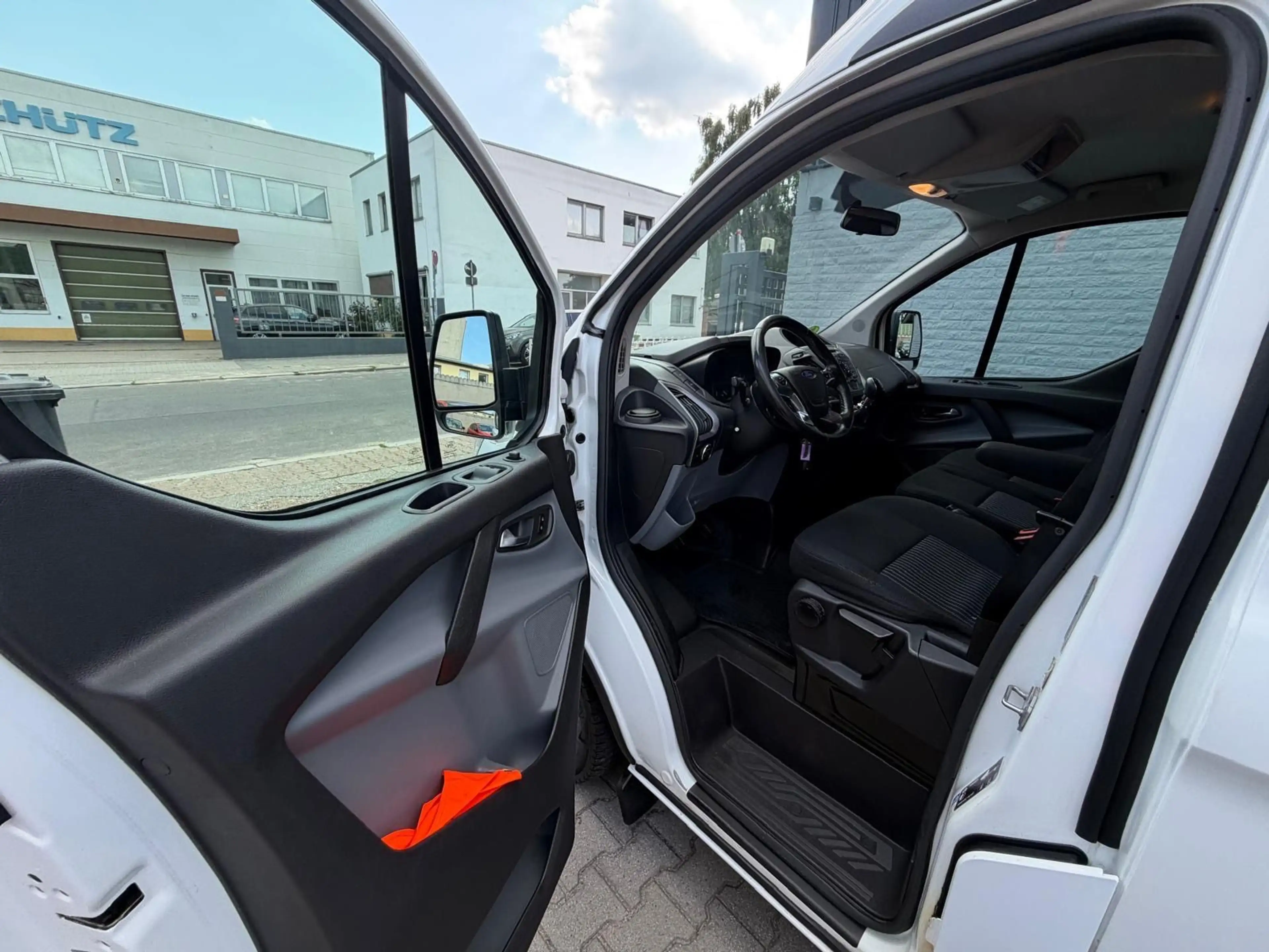 Ford Transit /Tourneo Custom Kombi 310 L2 Trend 8 Sitz — photo 9