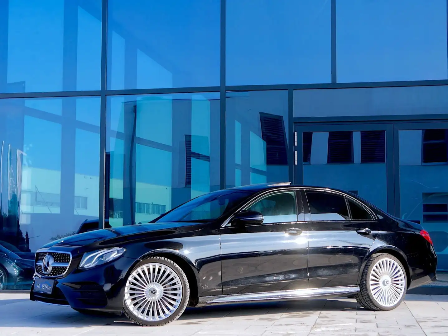 Mercedes-Benz E 400 d AMG-LINE 4Matic *Panorama - Virtual Cockpit* Schwarz - 2