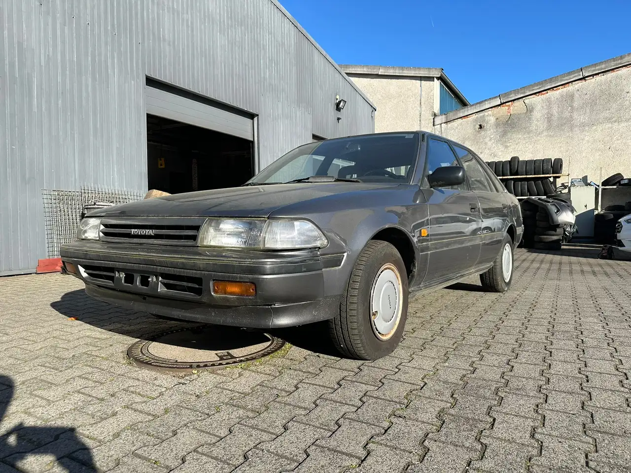 Toyota Carina