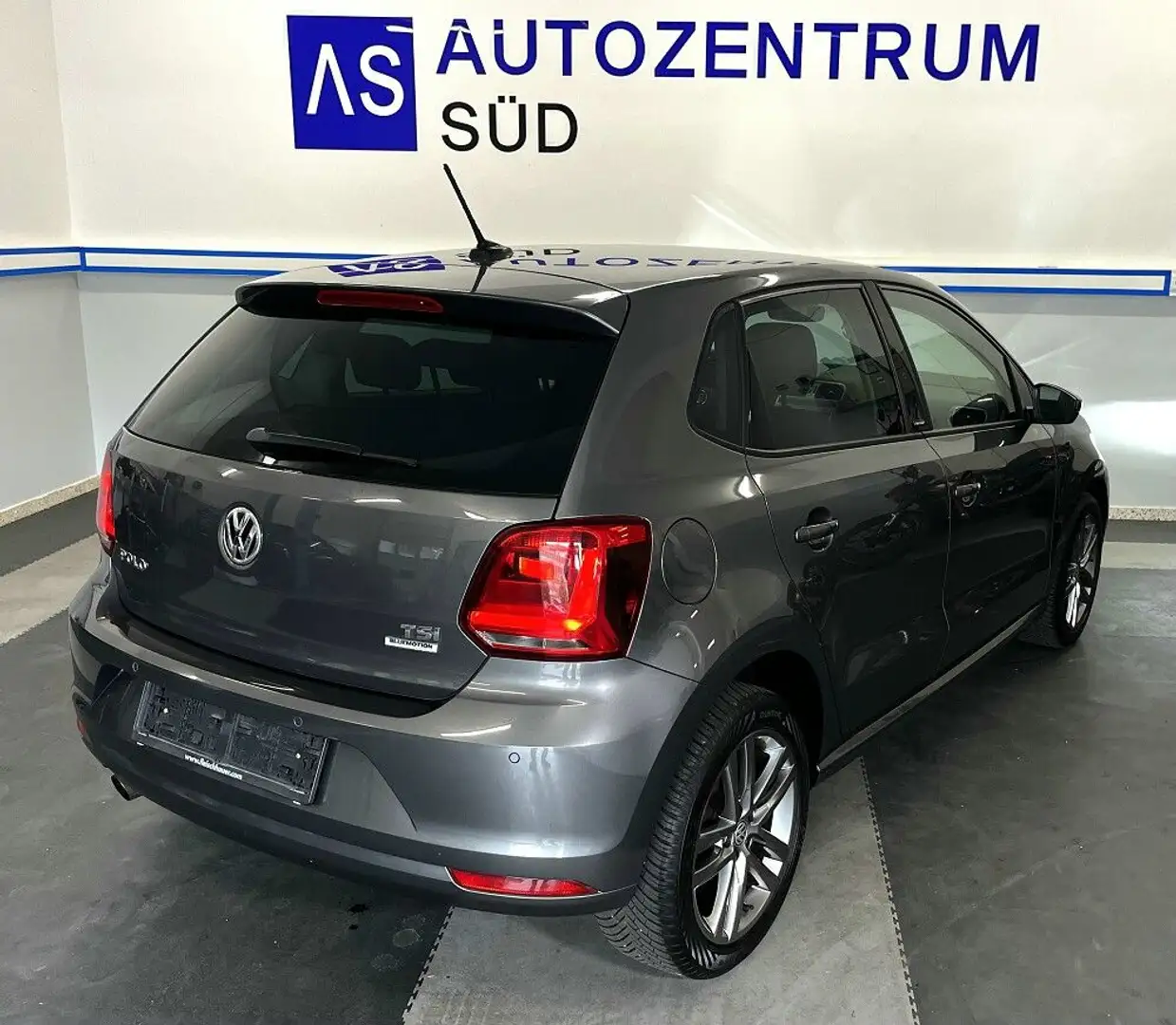 Volkswagen Polo 1.2 TSI BLUE MOTION TECHNOLOGY DSG ALLSTAR Grau - 2