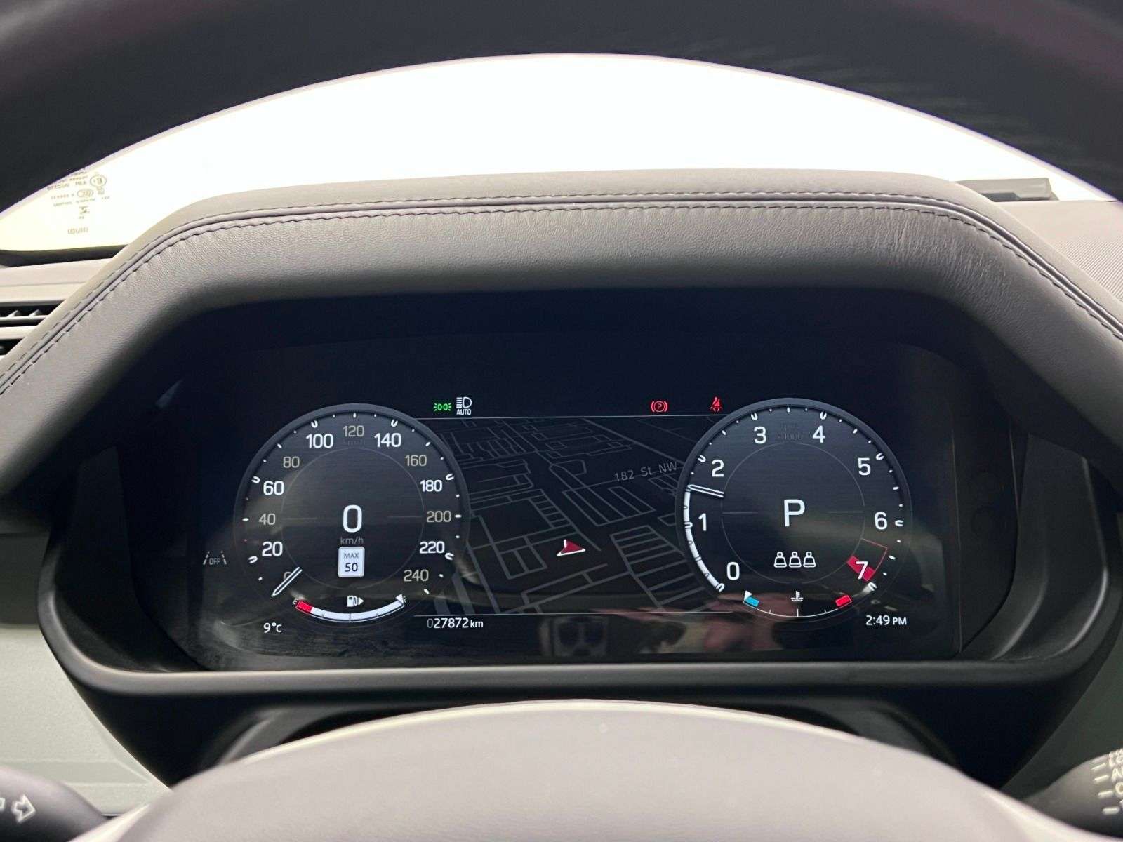 2024 Land Rover Defender 110 P300 S thumb 16