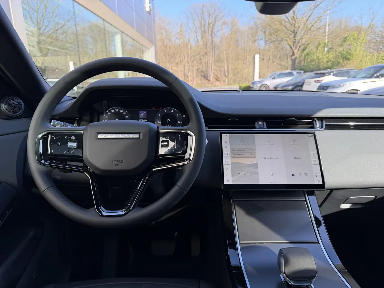 Land Rover Range Rover Evoque 2026 — фото 14