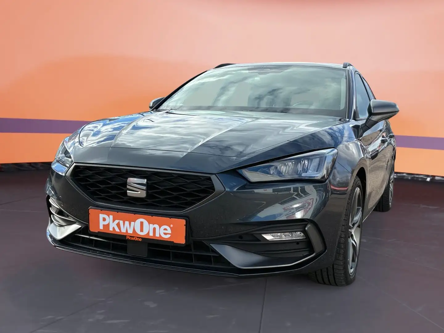 SEAT Leon Sportstourer 1.5 TSI FR *PANO*KEYLESS-GO*NA Grau - 1