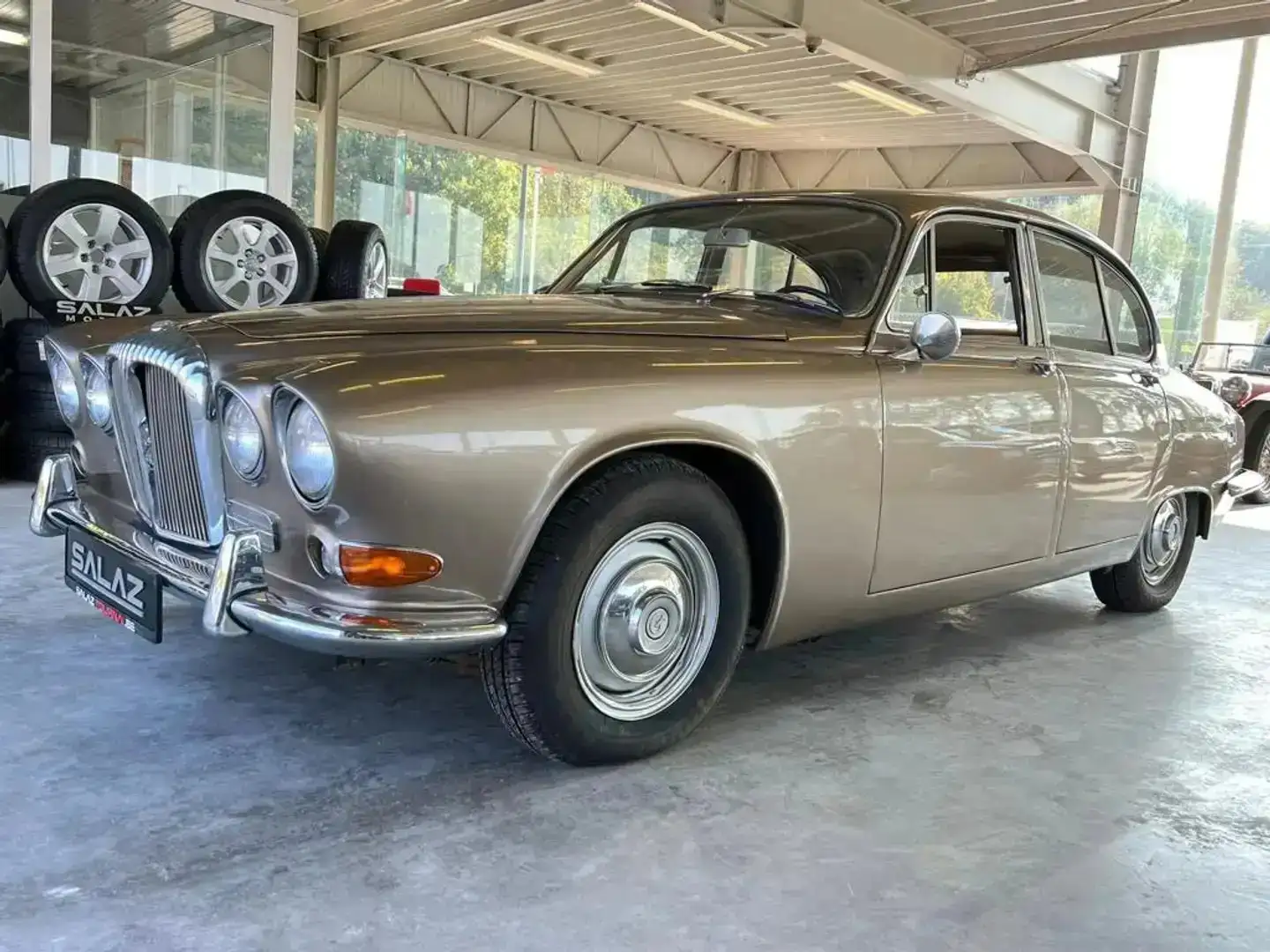 Jaguar Daimler JAGUAR💥💥DAIMLER 420 💥OLDTIMER 💥 Béžová - 1
