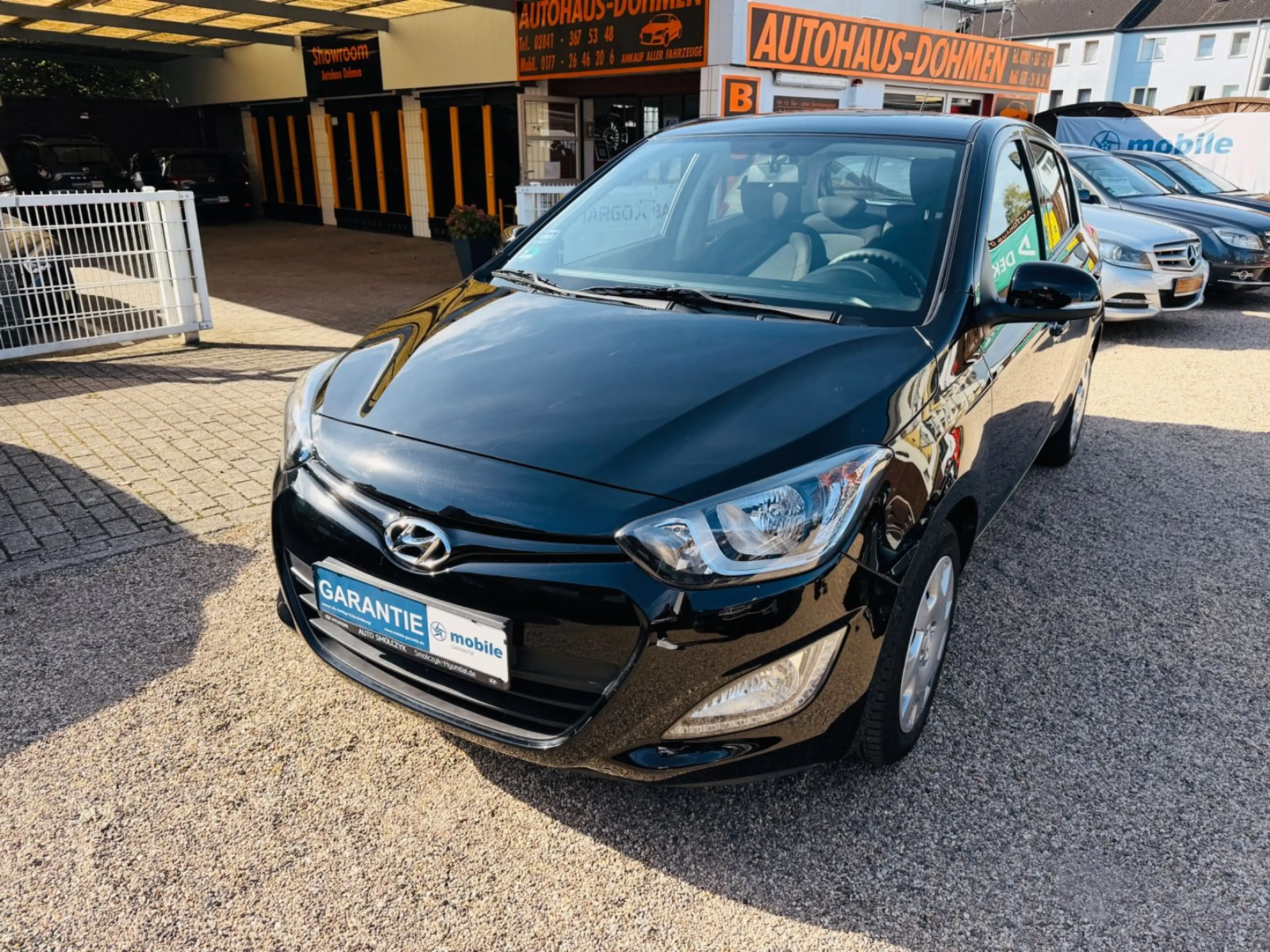Hyundai i20 Trend aus 1 Hand echte KM Scheckheft+Klima — photo 11