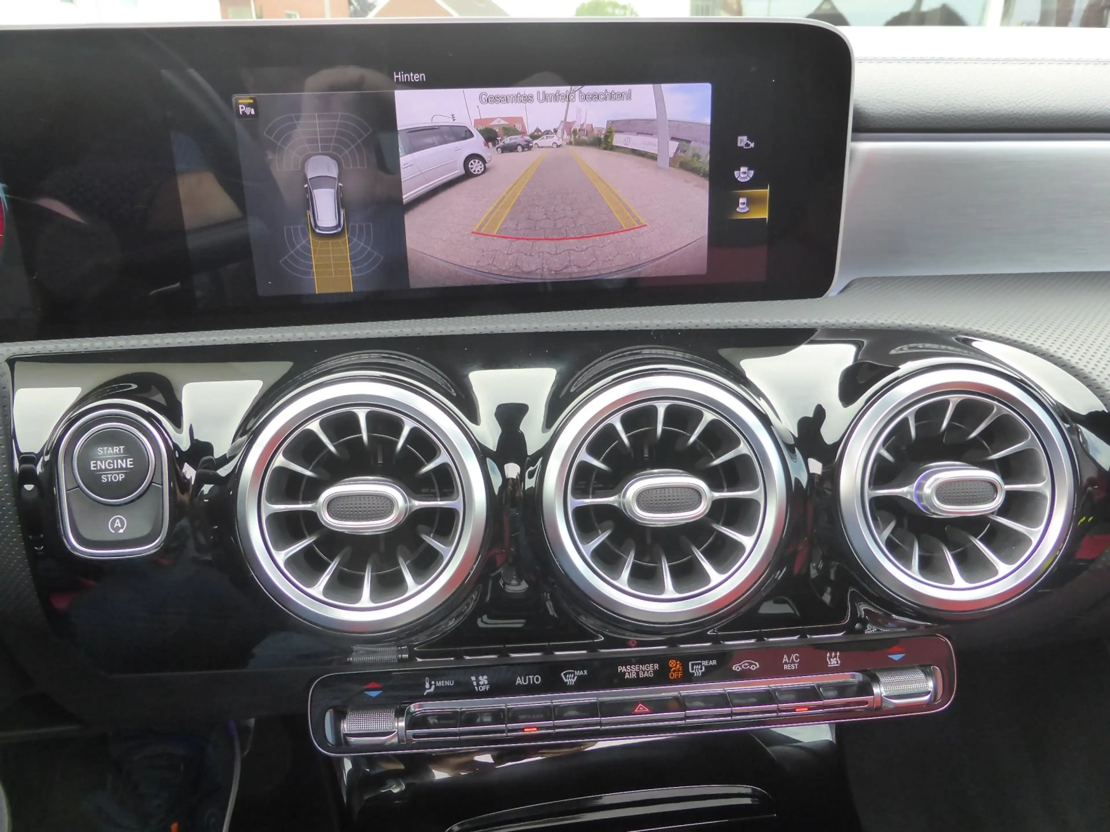 Mercedes-Benz CLA 220 d Shooting Brake AMG Line Standhzg/Pano/LED/Navi/A — photo 10
