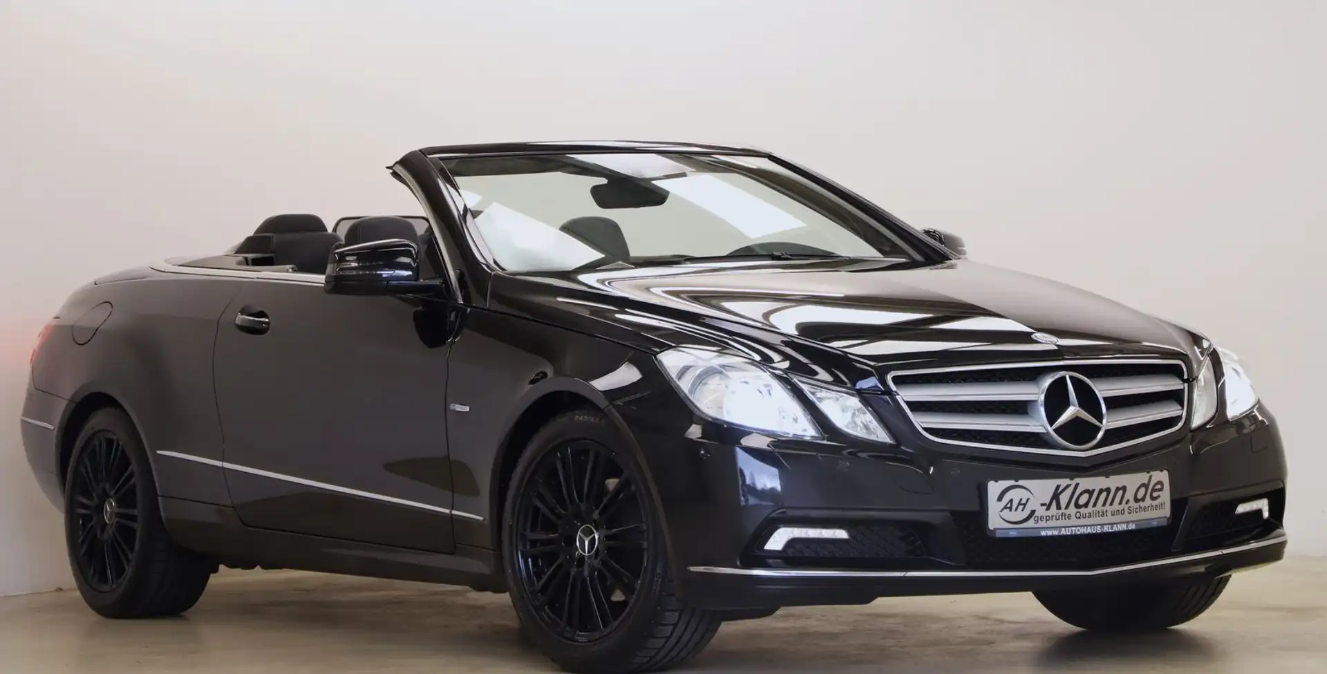 Mercedes-Benz E 250 CGI 204 PS BE Avantgarde Cabrio Airscarf Nero - 2