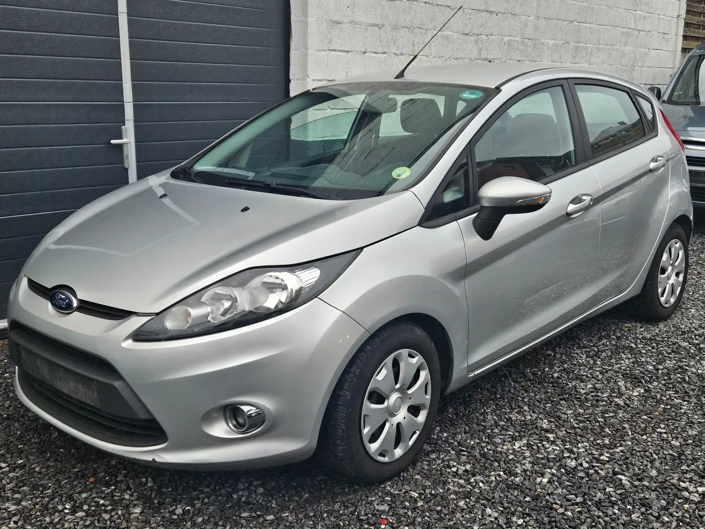 Ford Fiesta Euro 5 * Bluetooth * Climatisation * Silber - 2