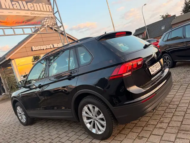 Volkswagen Tiguan view 5