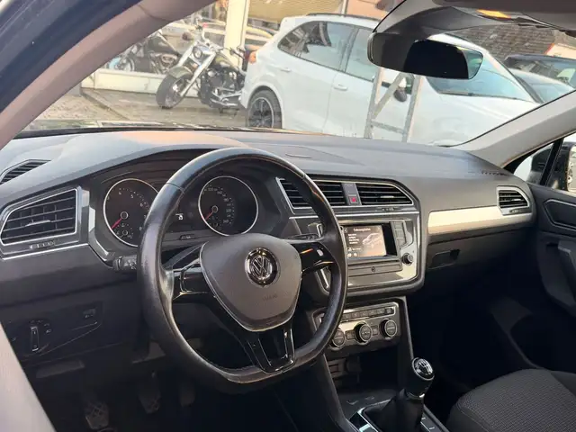 Volkswagen Tiguan view 10