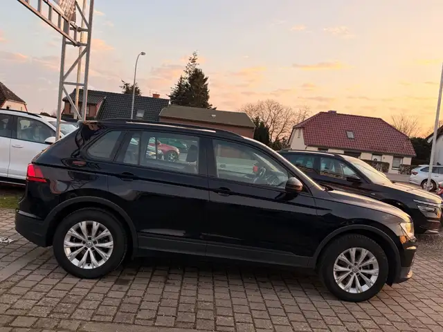 Volkswagen Tiguan view 7