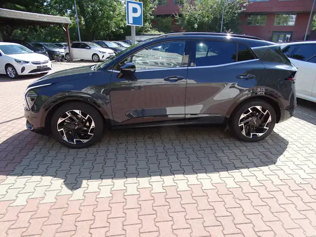 Kia Sportage view 2