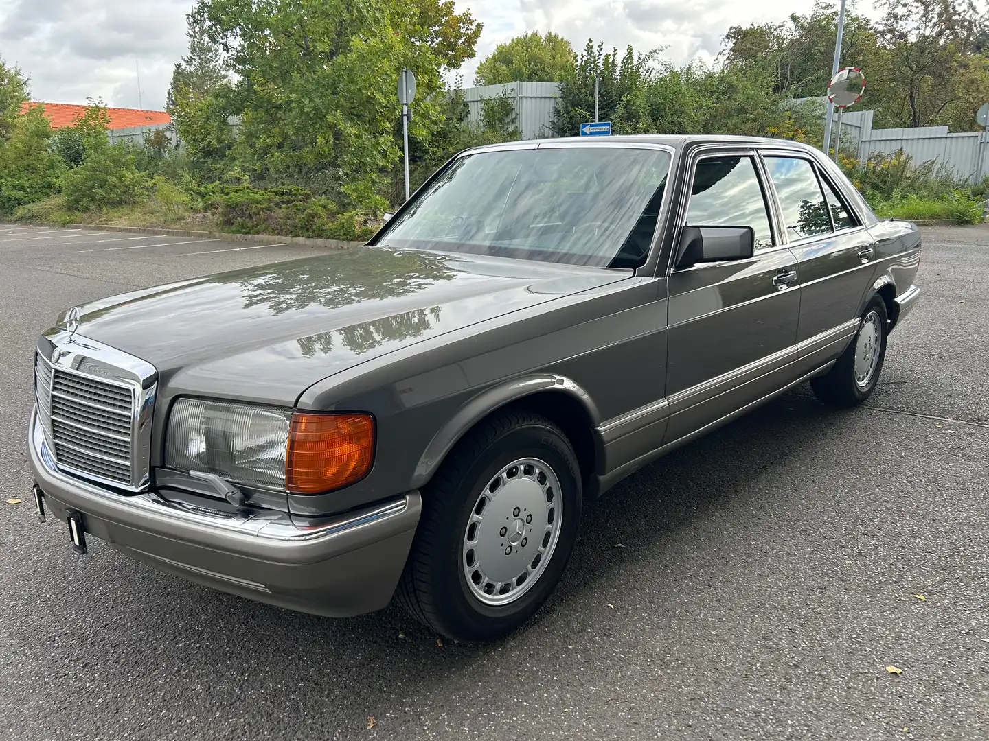 Mercedes-Benz S 560 500SE RARITÄT UND TOP-ZUSTAND Grau - 1