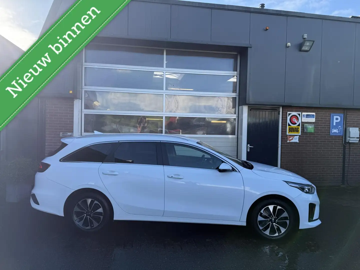 Kia Ceed SW / cee'd SW Sportswagon 1.6 GDI PHEV DynamicLine TH/CAMERA *AL Wit - 2