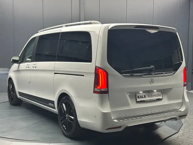 Mercedes-Benz 250 view 3