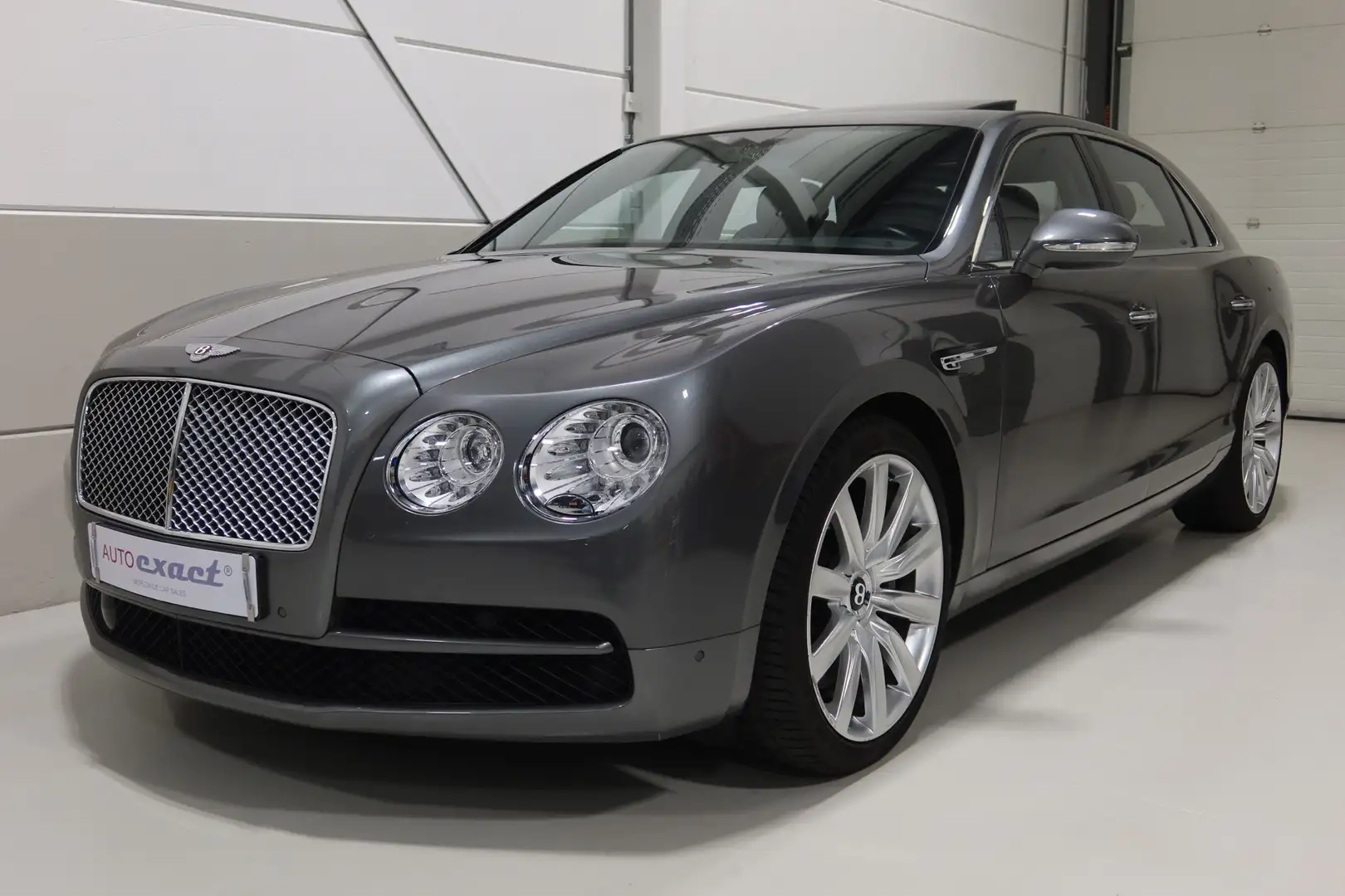 Bentley Flying Spur 4.0 V8 I Mulliner I Naim I Service new Gris - 1