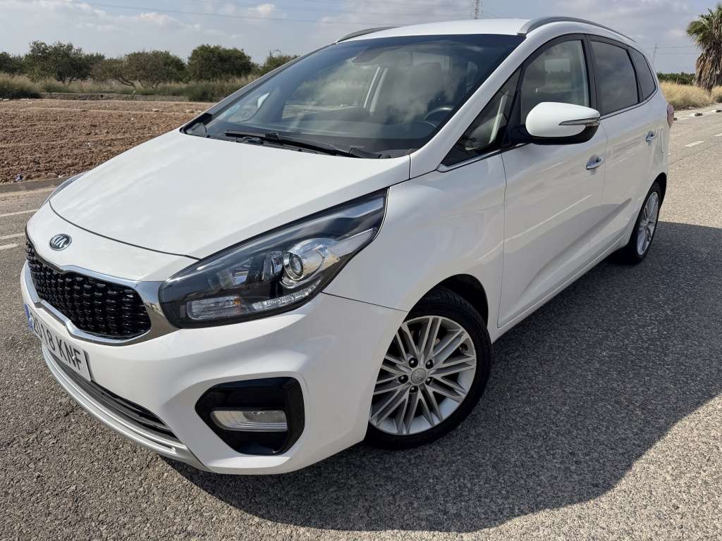 Kia Carens