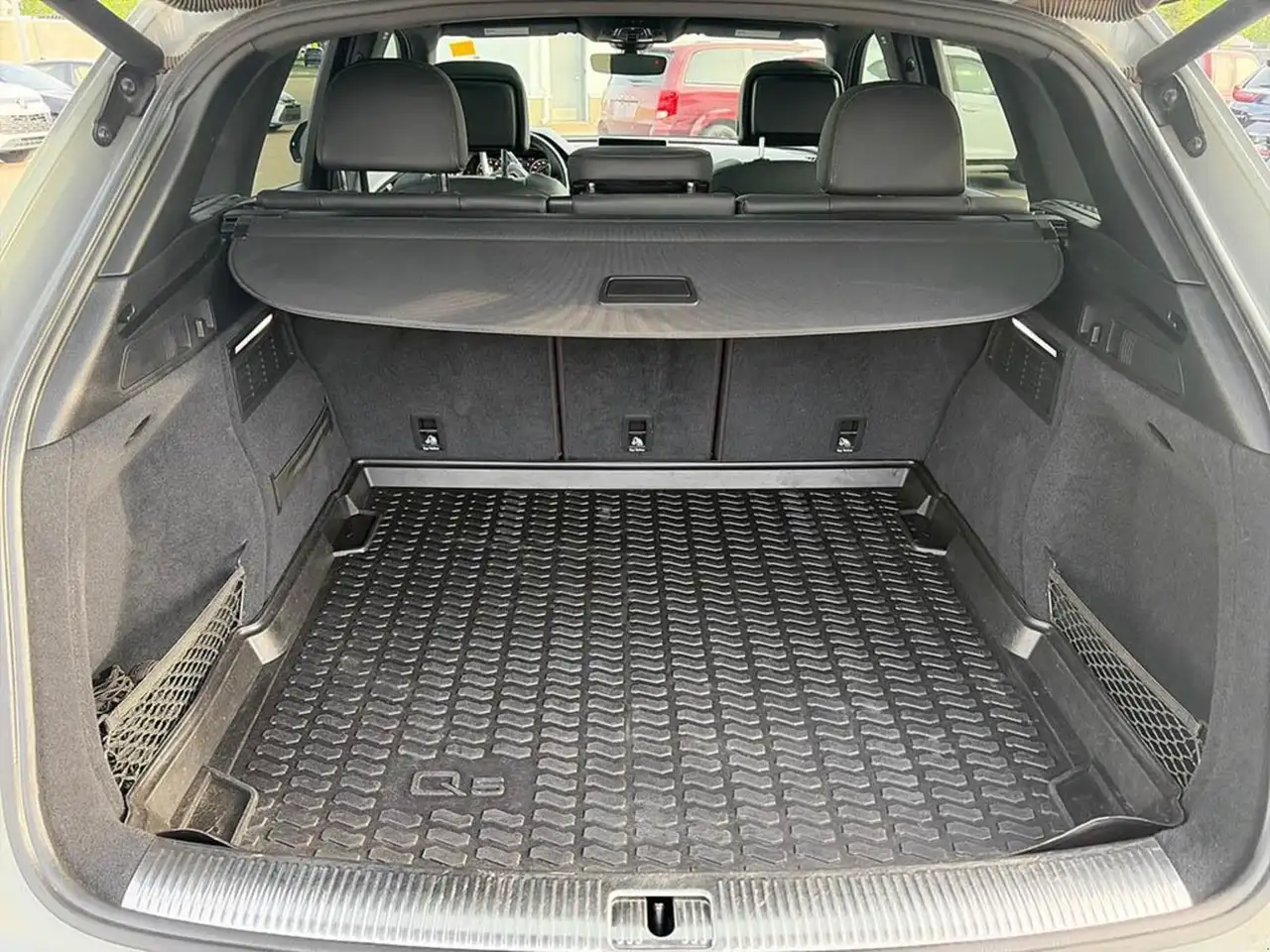 Audi Q5 снимка Audi Q5