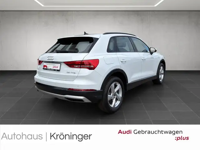 Audi Q3 view 2