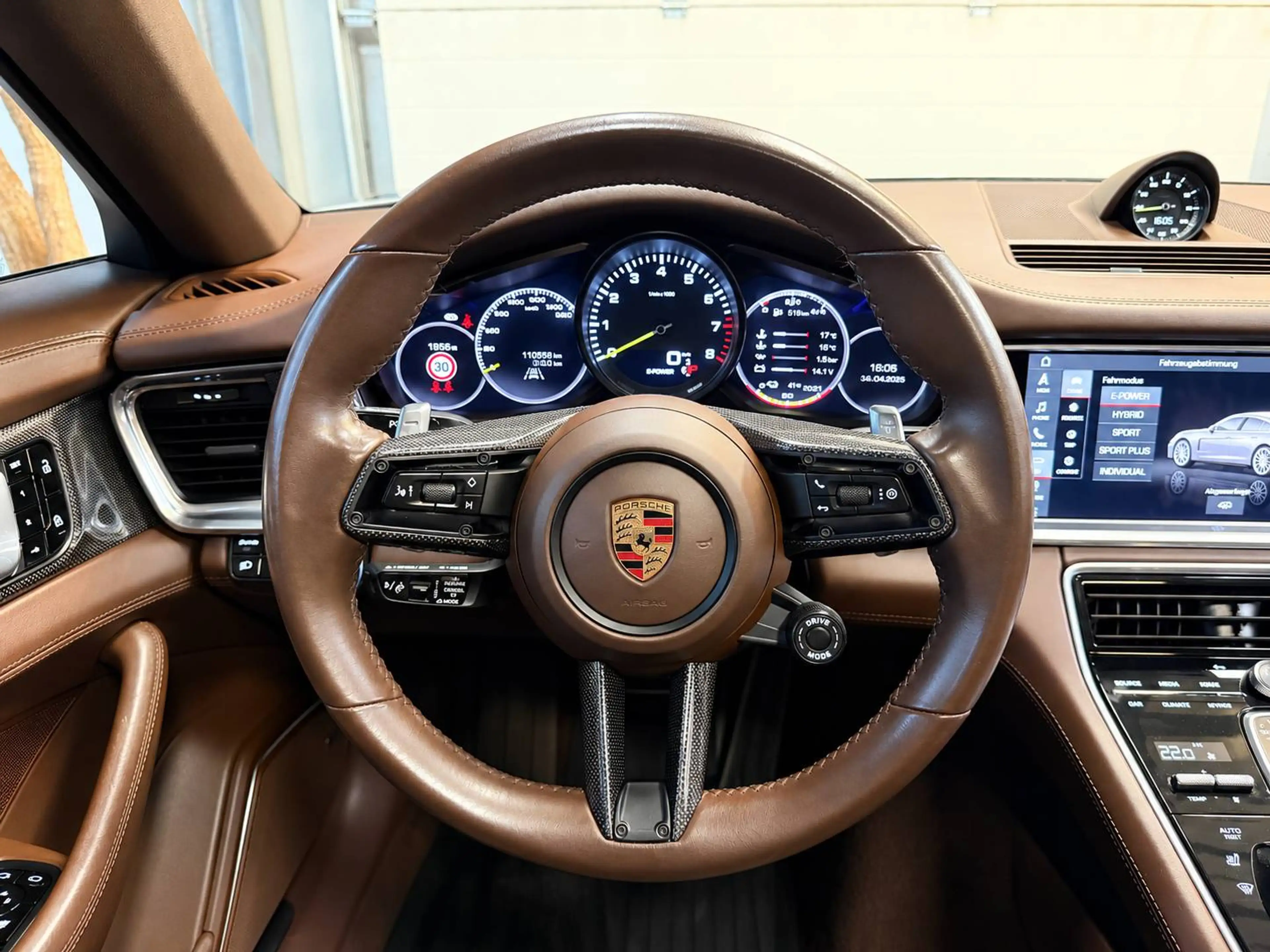 Porsche Panamera 4 S E-Hybrid — photo 13