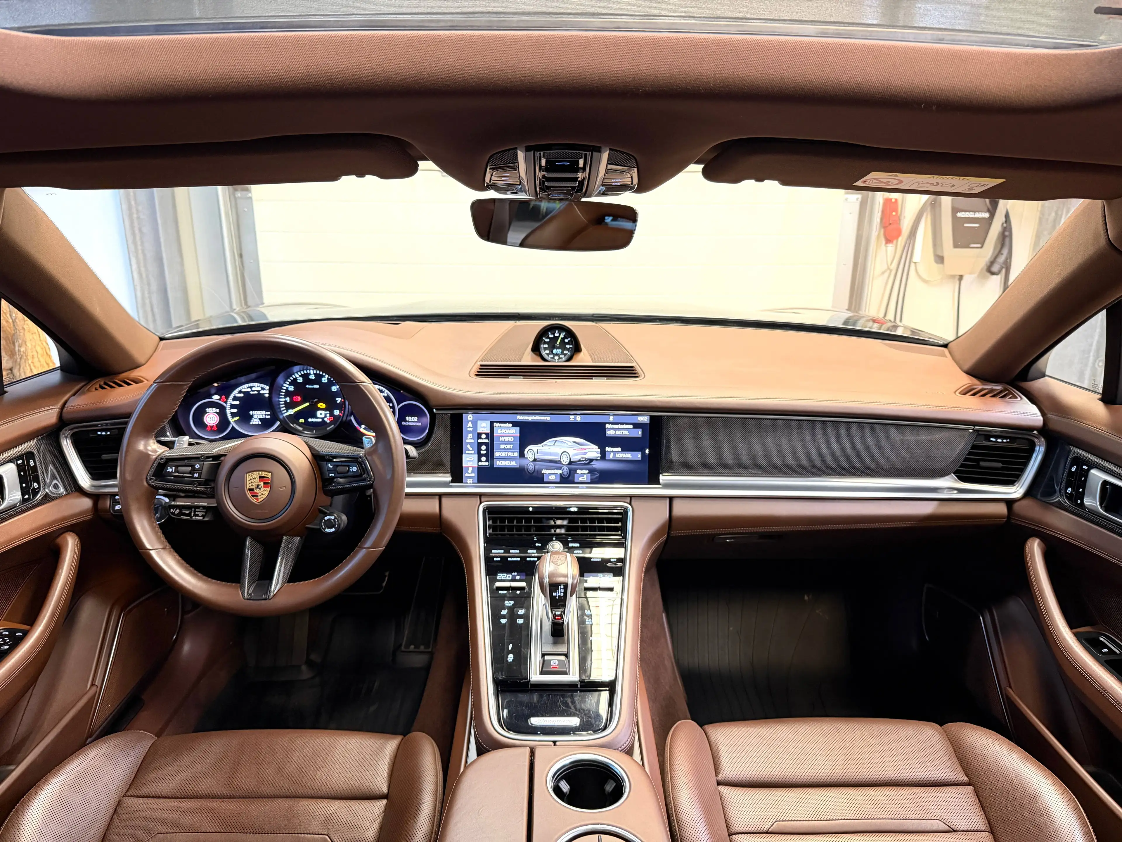 Porsche Panamera 4 S E-Hybrid — photo 12