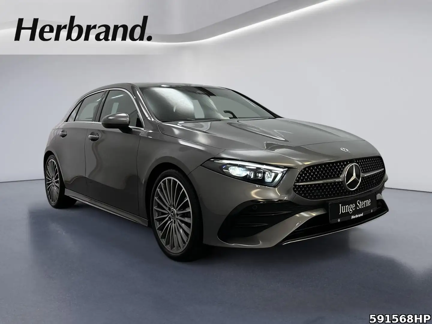 Mercedes-Benz A 200 AMG Grau - 2