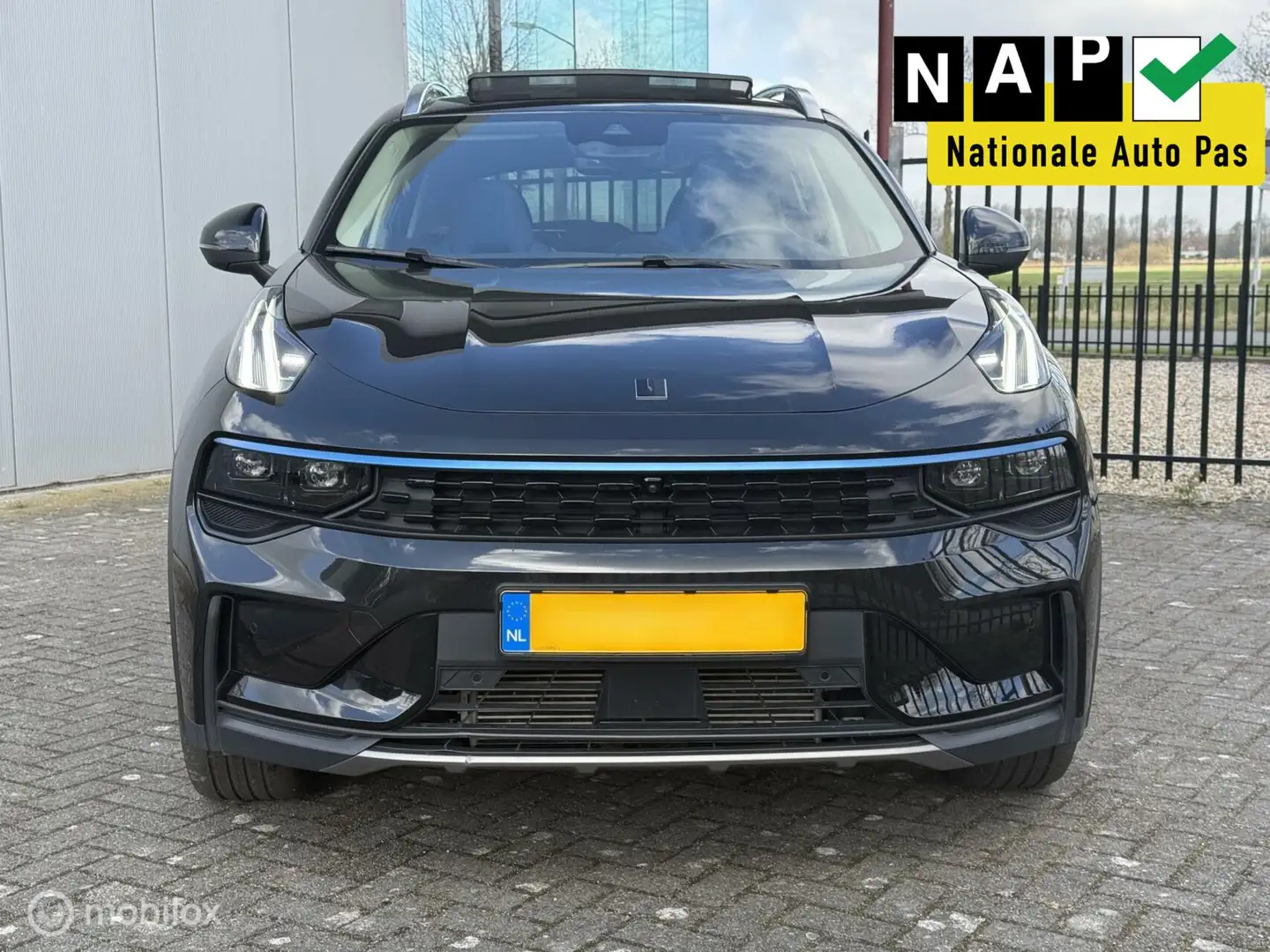 Lynk & Co 01 | Pano | Schuifdak | Hybride | Keyless | 360 Negro - 2